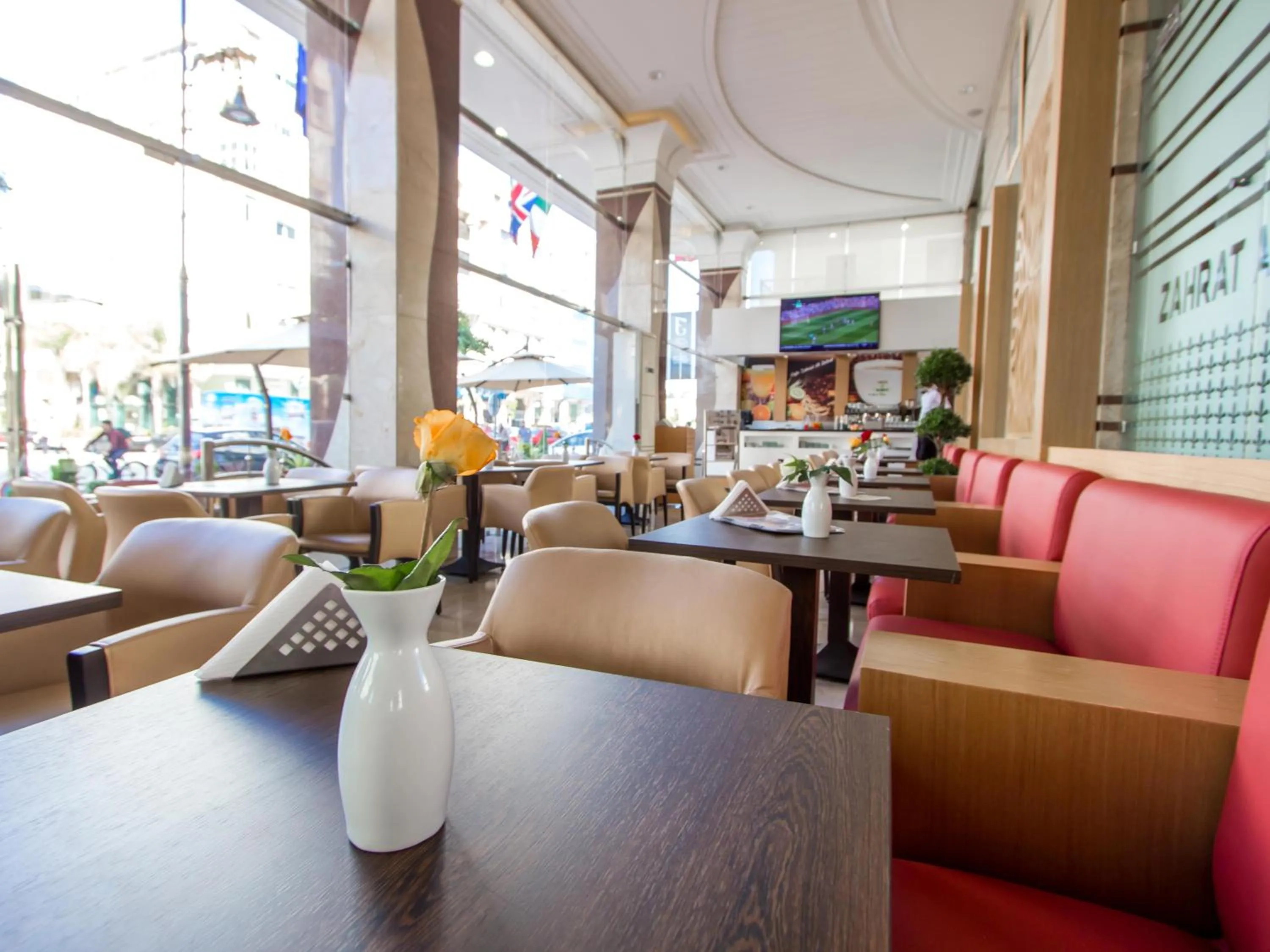 Restaurant/places to eat in Zahrat Al Jabal