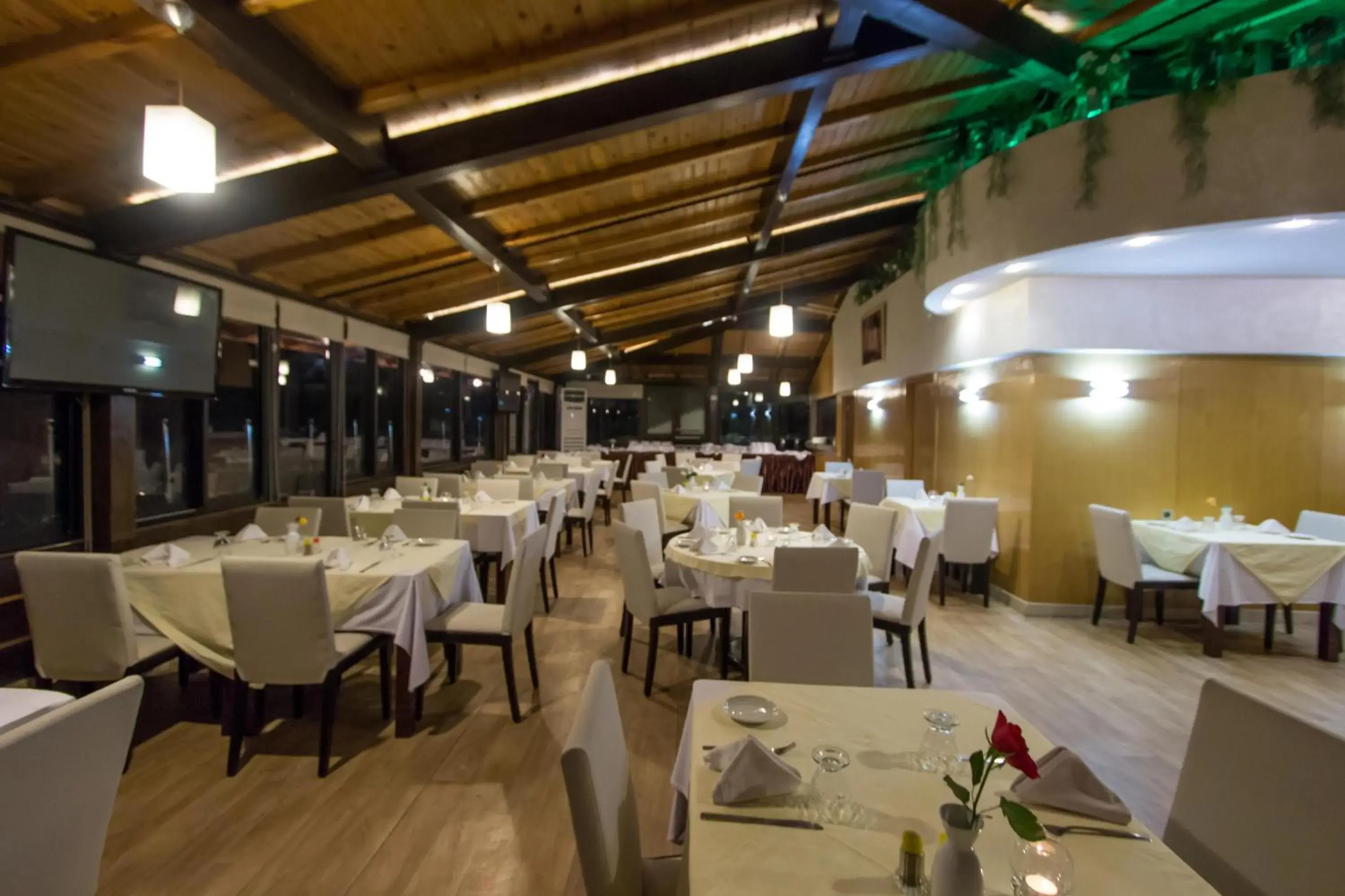 Restaurant/places to eat in Zahrat Al Jabal Restaurant/places to eat in Zahrat Al Jabal