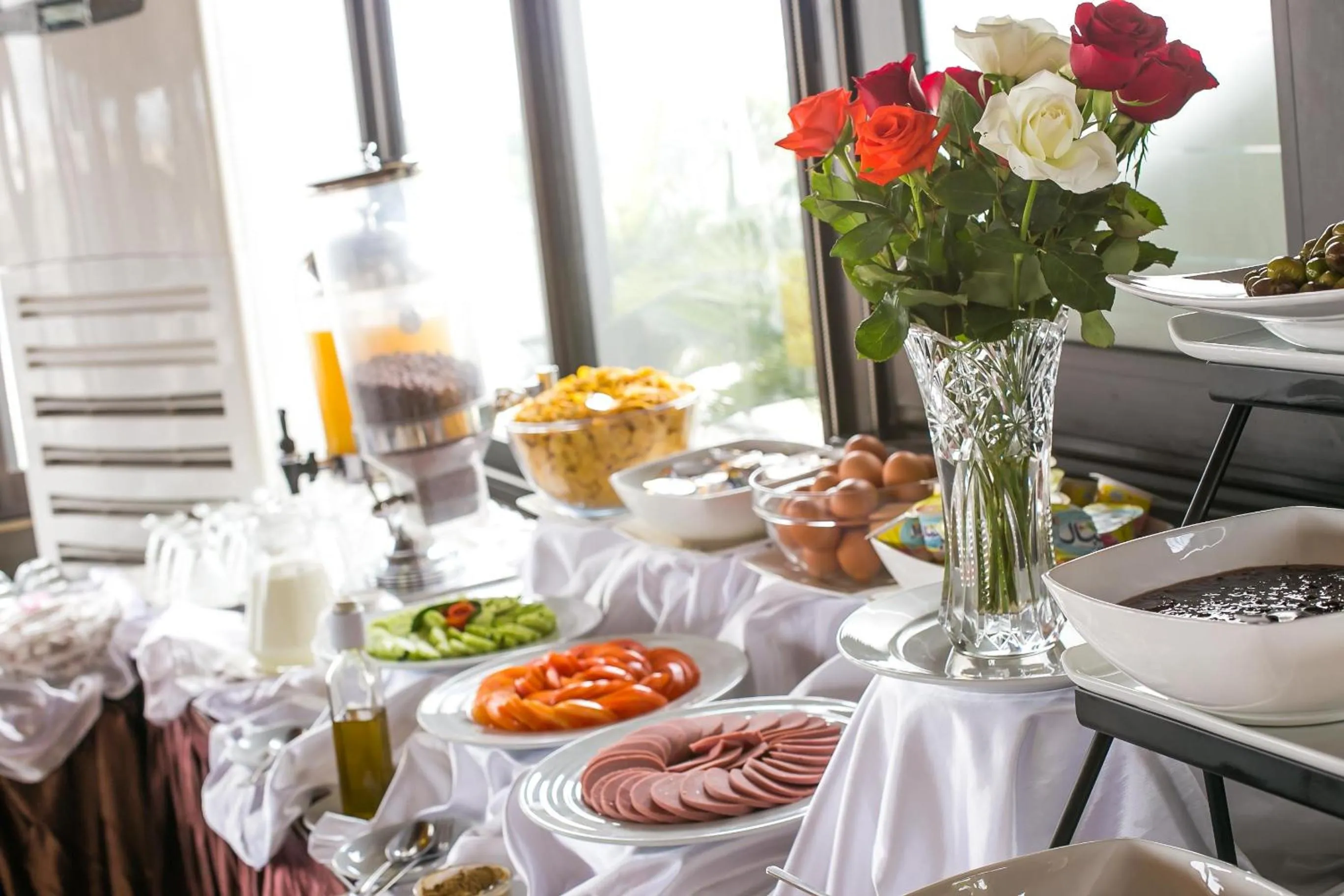 Buffet breakfast in Zahrat Al Jabal