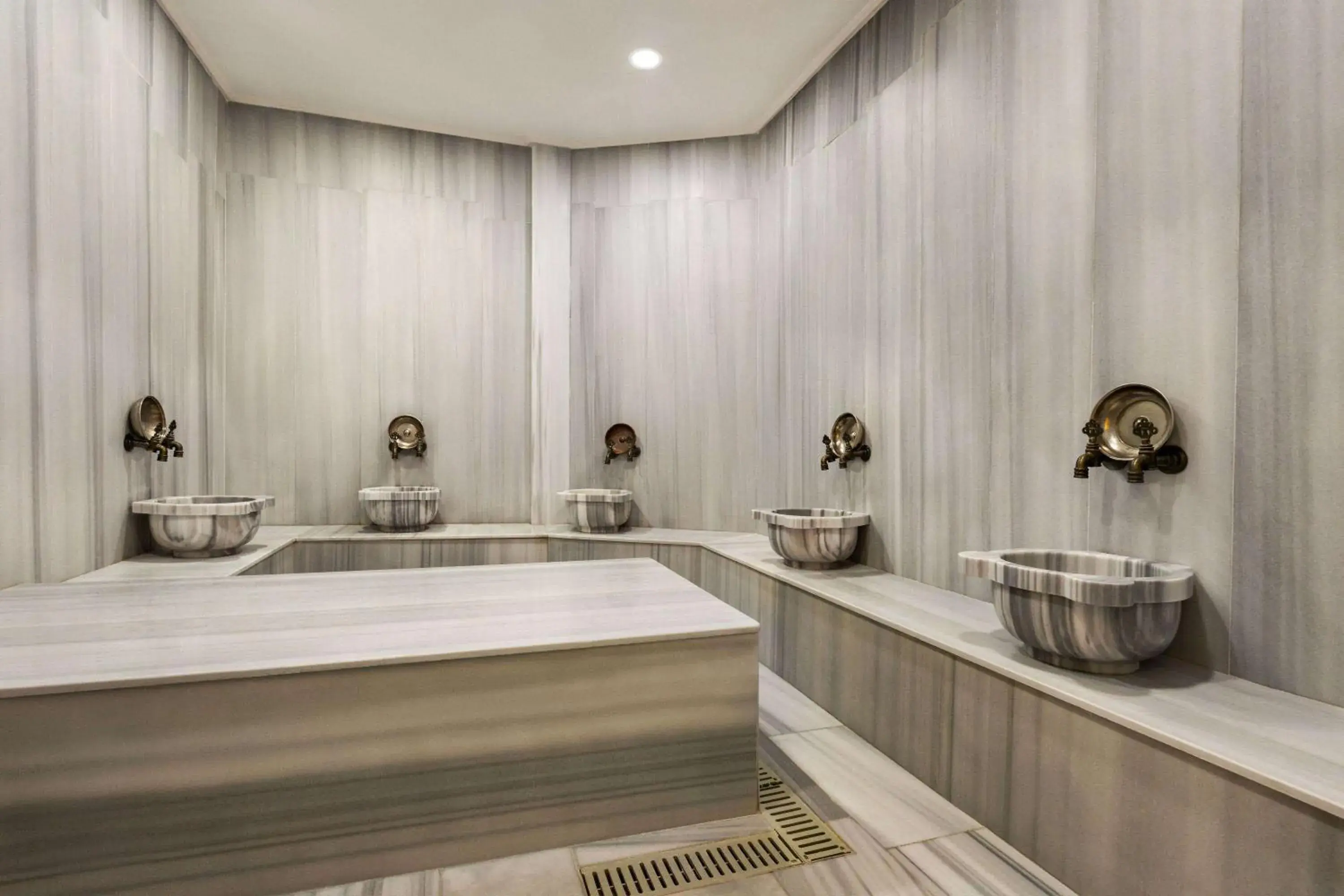 Spa and wellness centre/facilities in Ramada Resort By Wyndham Sapanca Thermal Spa and wellness centre/facilities in Ramada Resort By Wyndham Sapanca Thermal