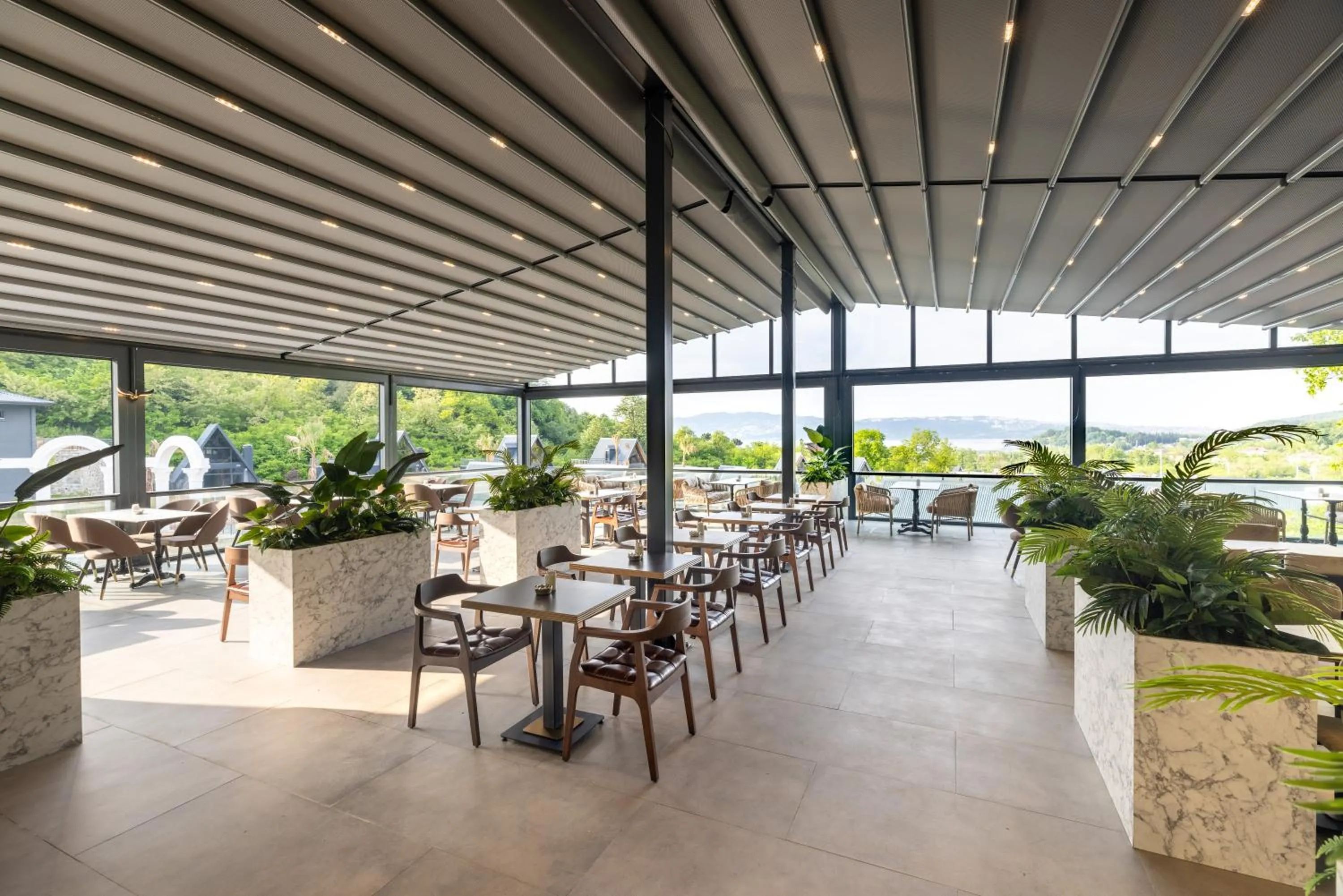 Restaurant/places to eat in Ramada Resort By Wyndham Sapanca Thermal