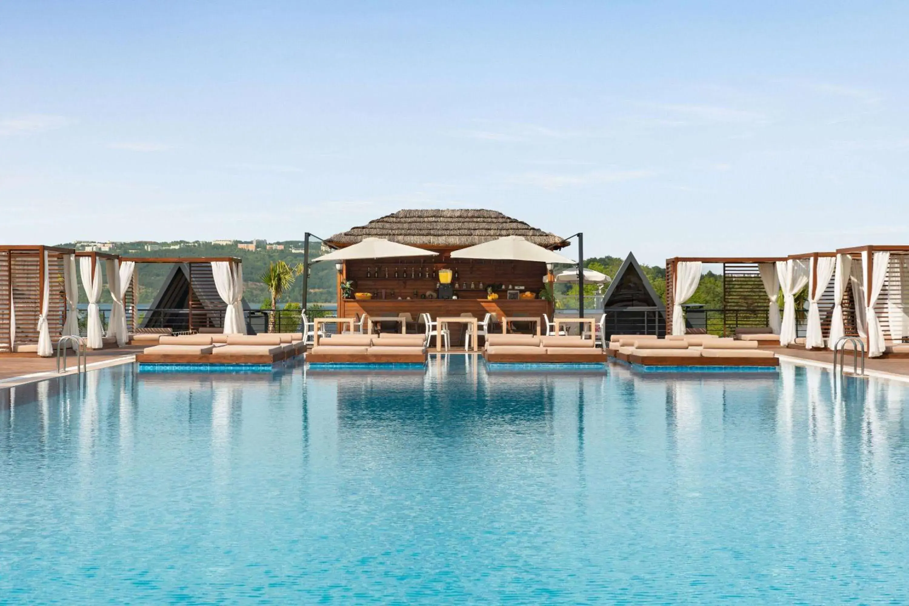 Swimming pool in Ramada Resort By Wyndham Sapanca Thermal Swimming pool in Ramada Resort By Wyndham Sapanca Thermal