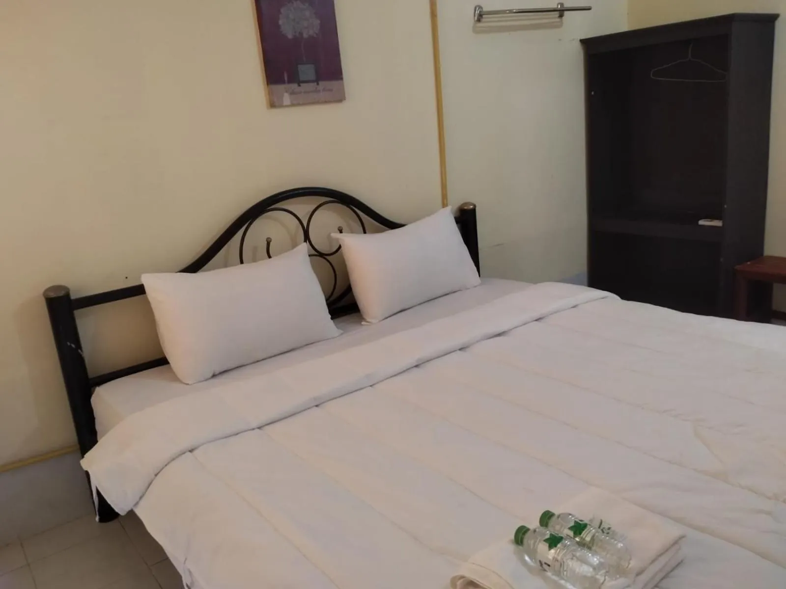Bed in Rainbow Hotel Vientiane