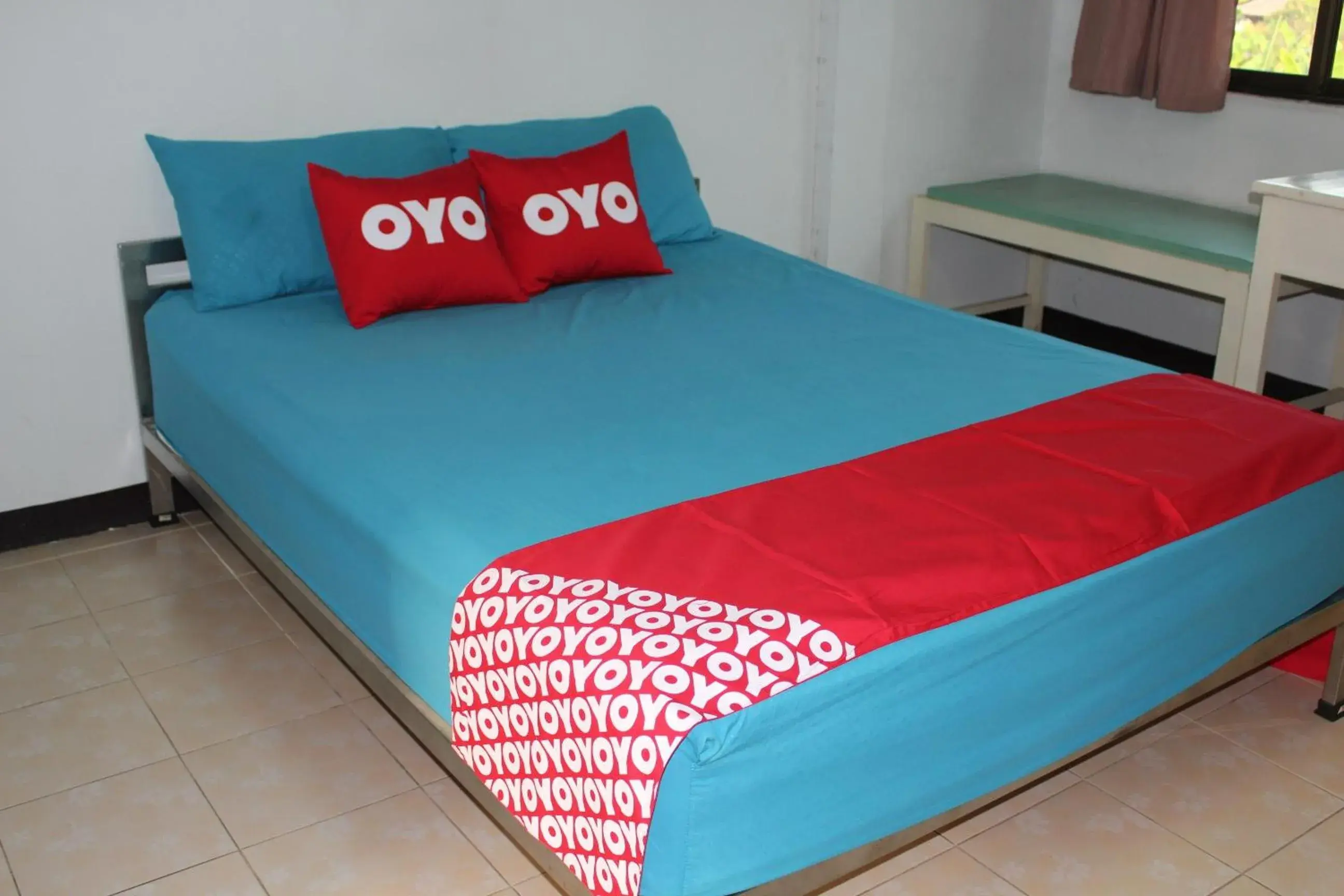 Superior Double Room in OYO 75420 Howto Hotel Superior Double Room in OYO 75420 Howto Hotel