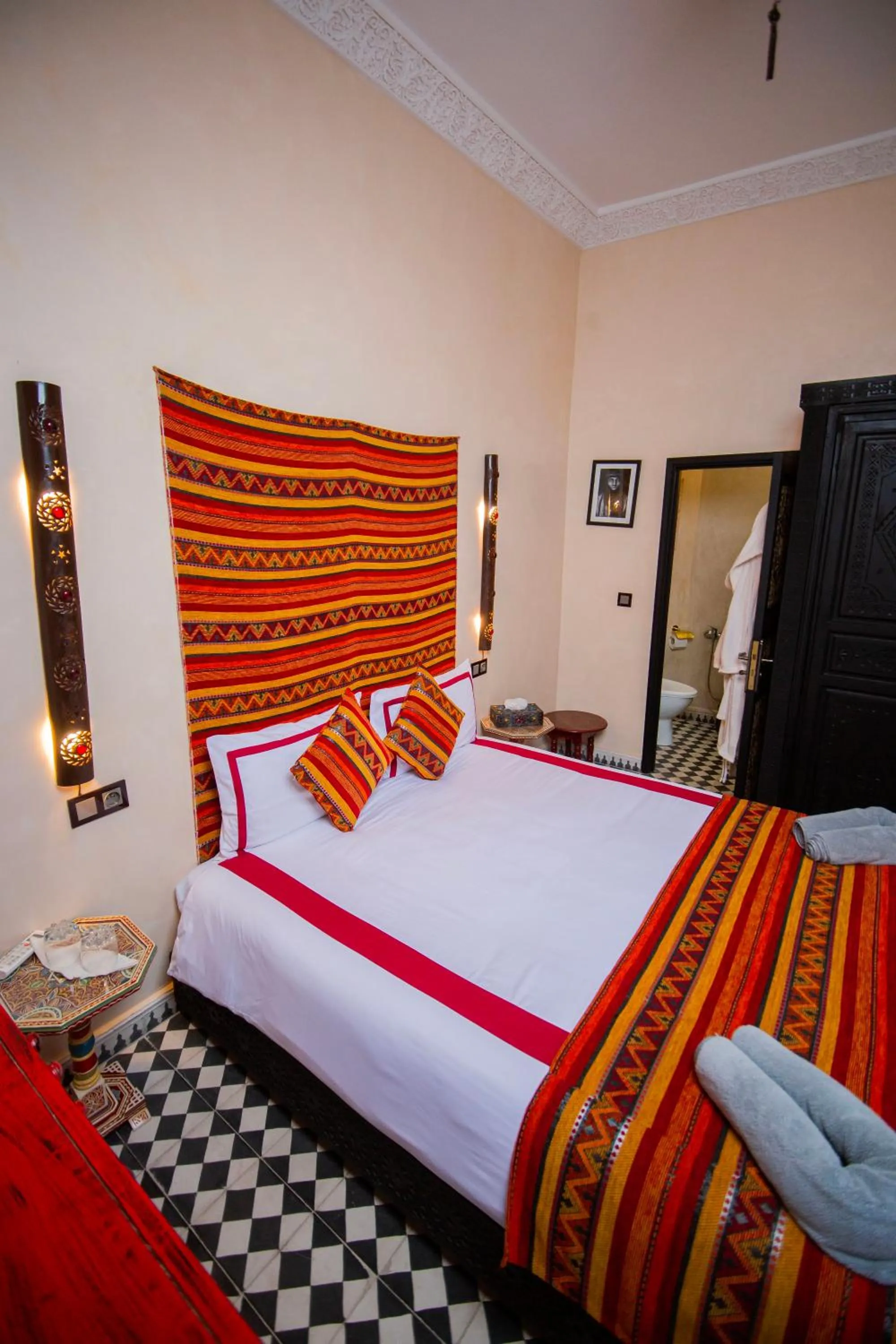 View (from property/room), Bed in Riad Ta'achchaqa