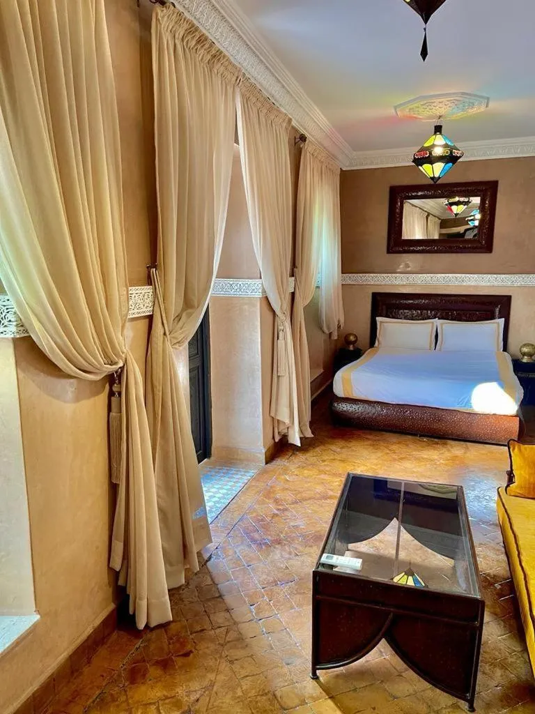 Junior Suite in Riad Ta'achchaqa