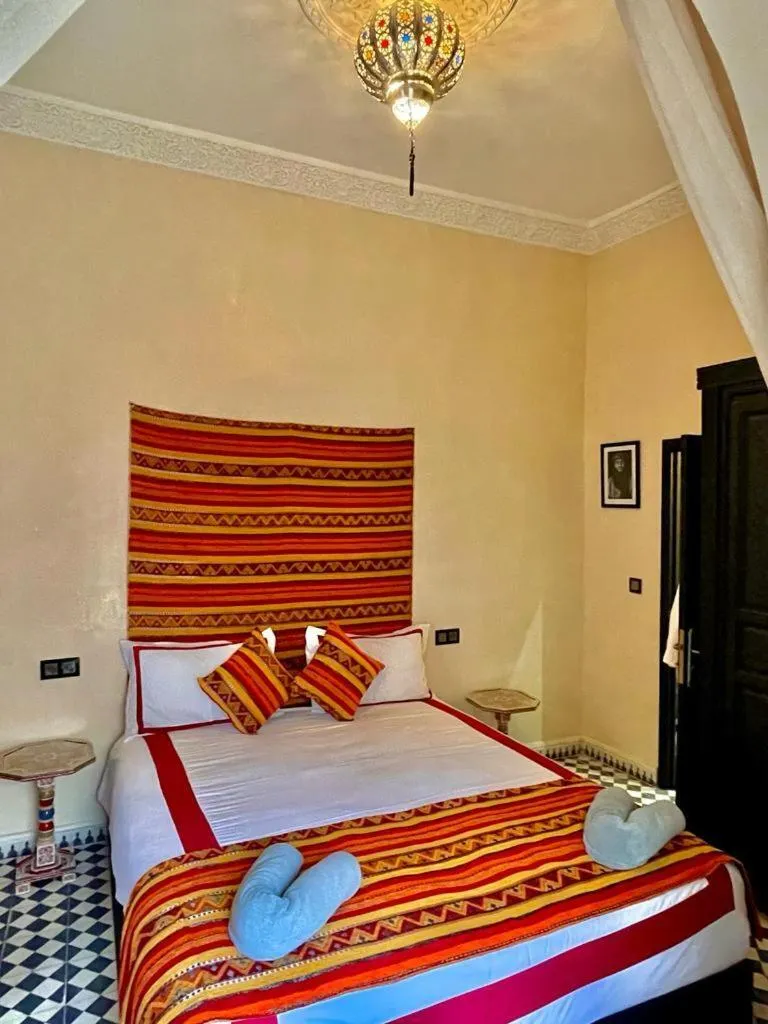 Deluxe Twin Room in Riad Ta'achchaqa