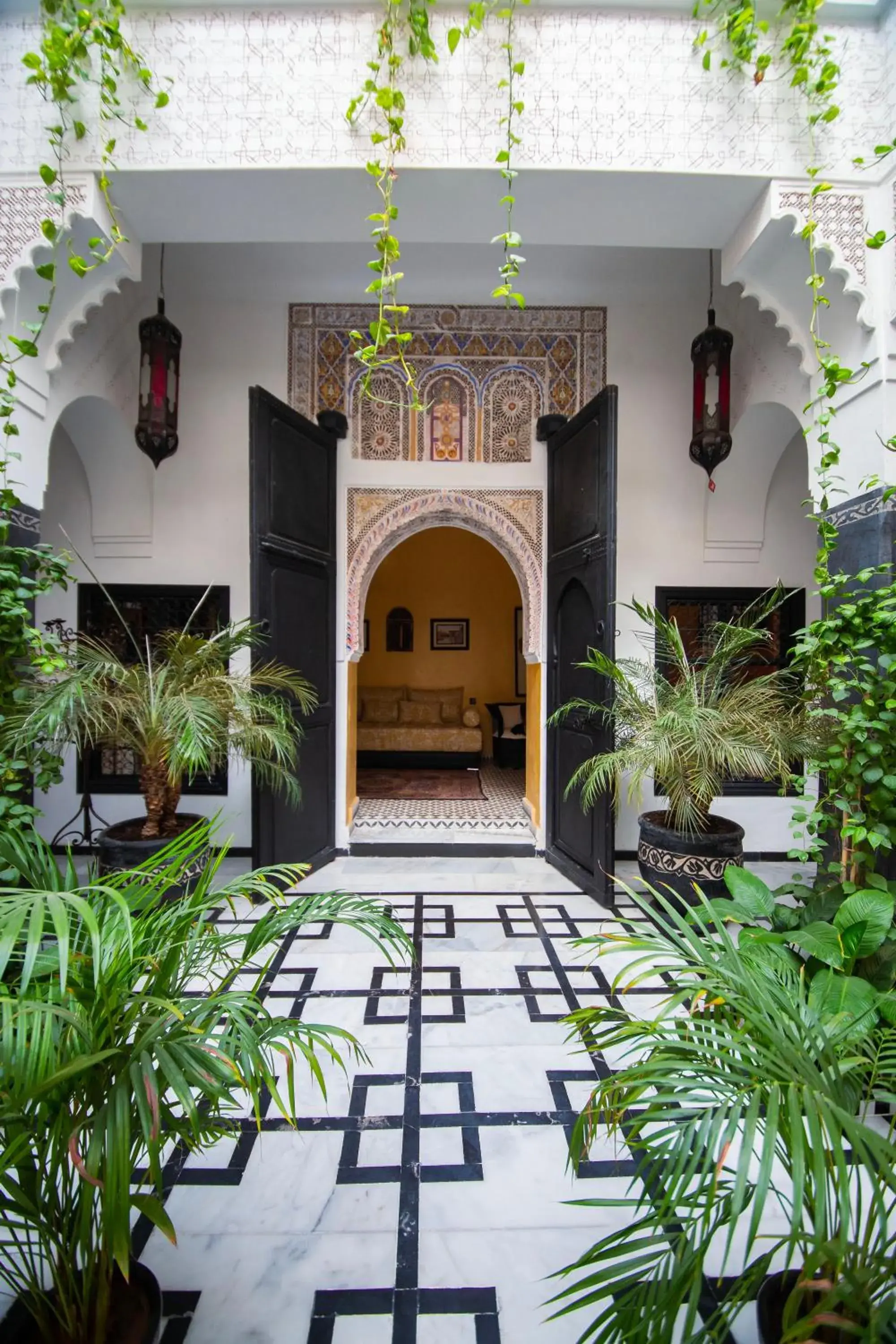 Property building in Riad Ta'achchaqa Property building in Riad Ta'achchaqa