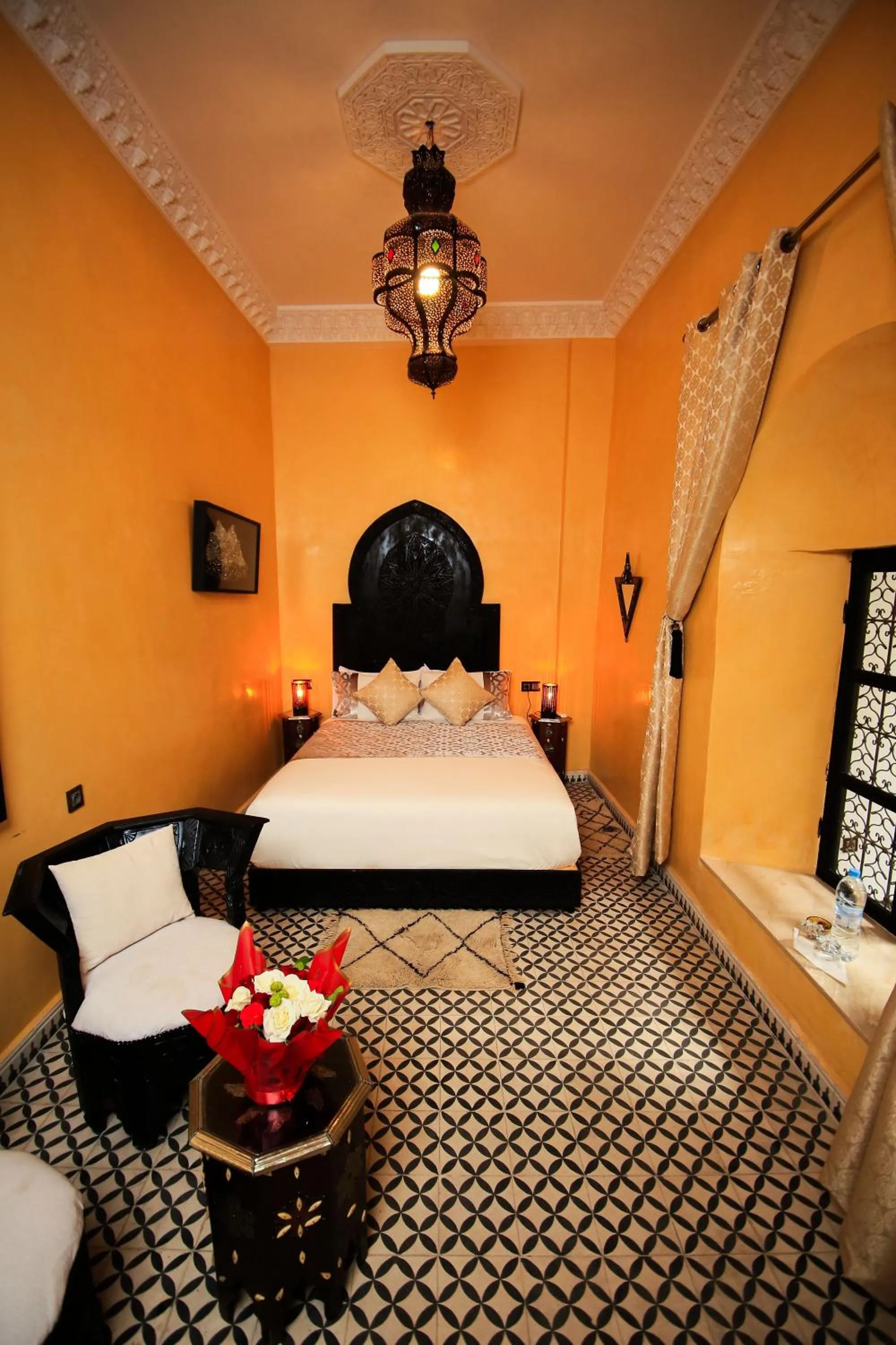 View (from property/room), Bed in Riad Ta'achchaqa