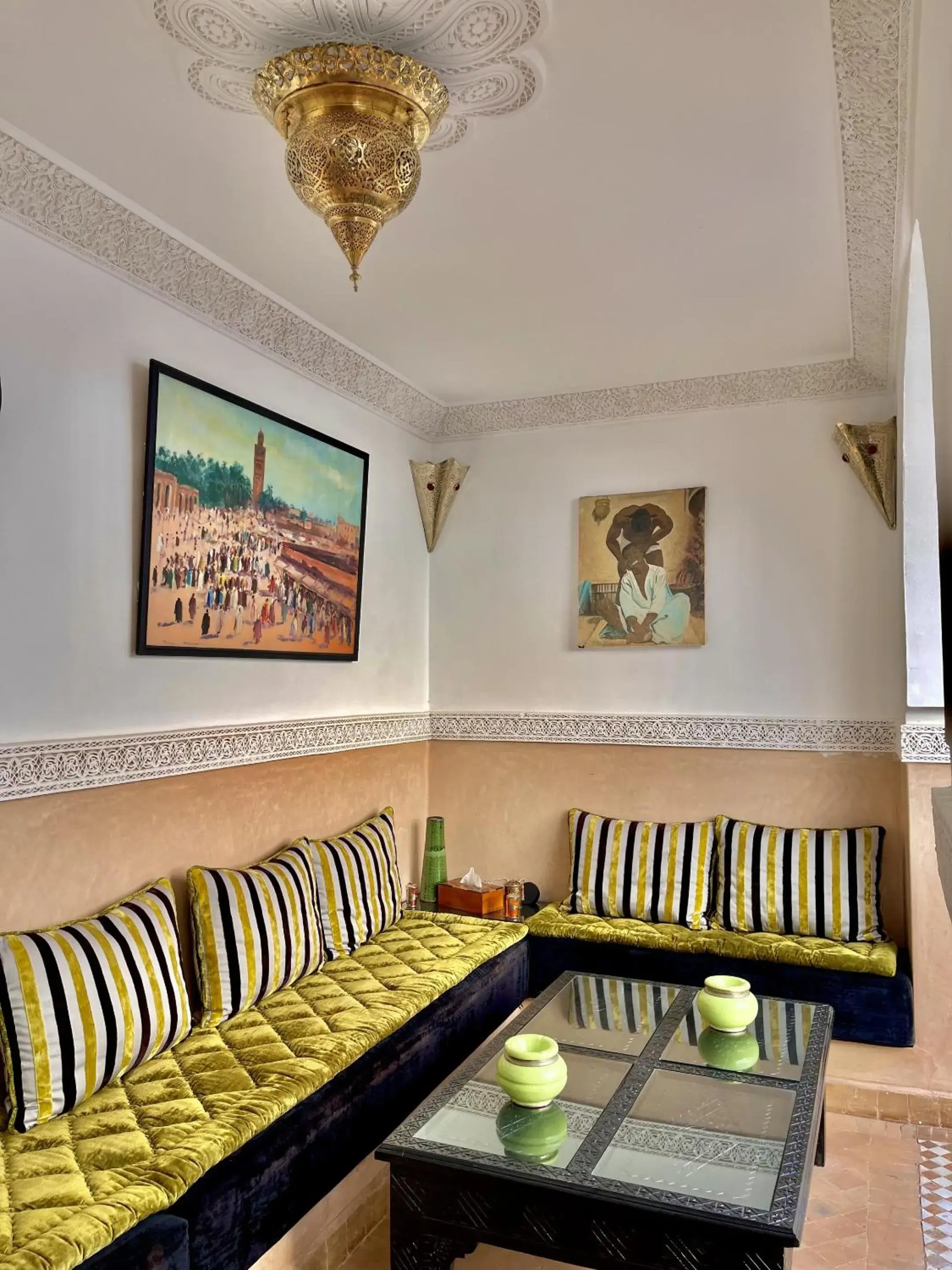 Living room in Riad Ta'achchaqa Living room in Riad Ta'achchaqa