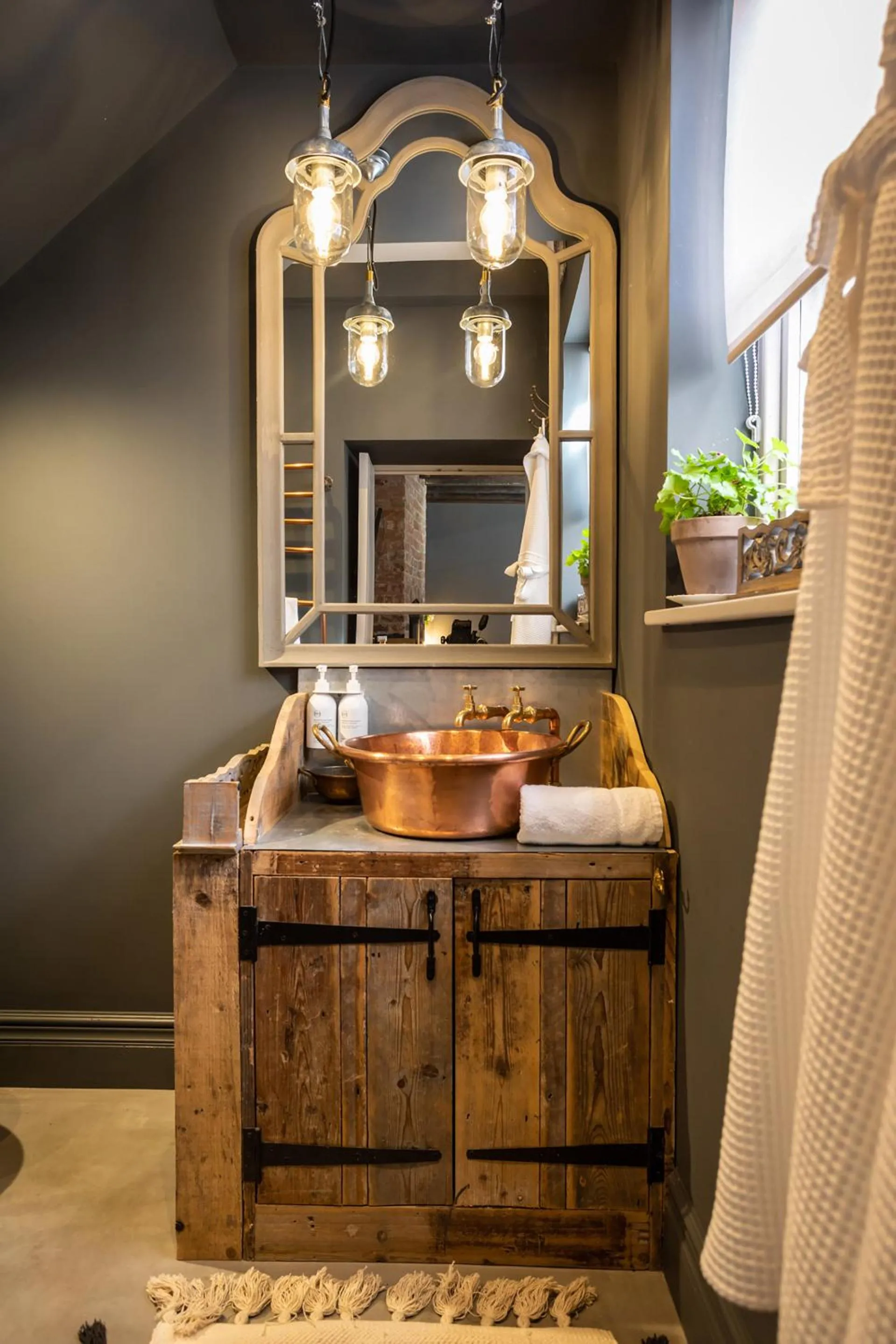 Bathroom in The Walled Garden at Cheshire Boutique Bathhouse