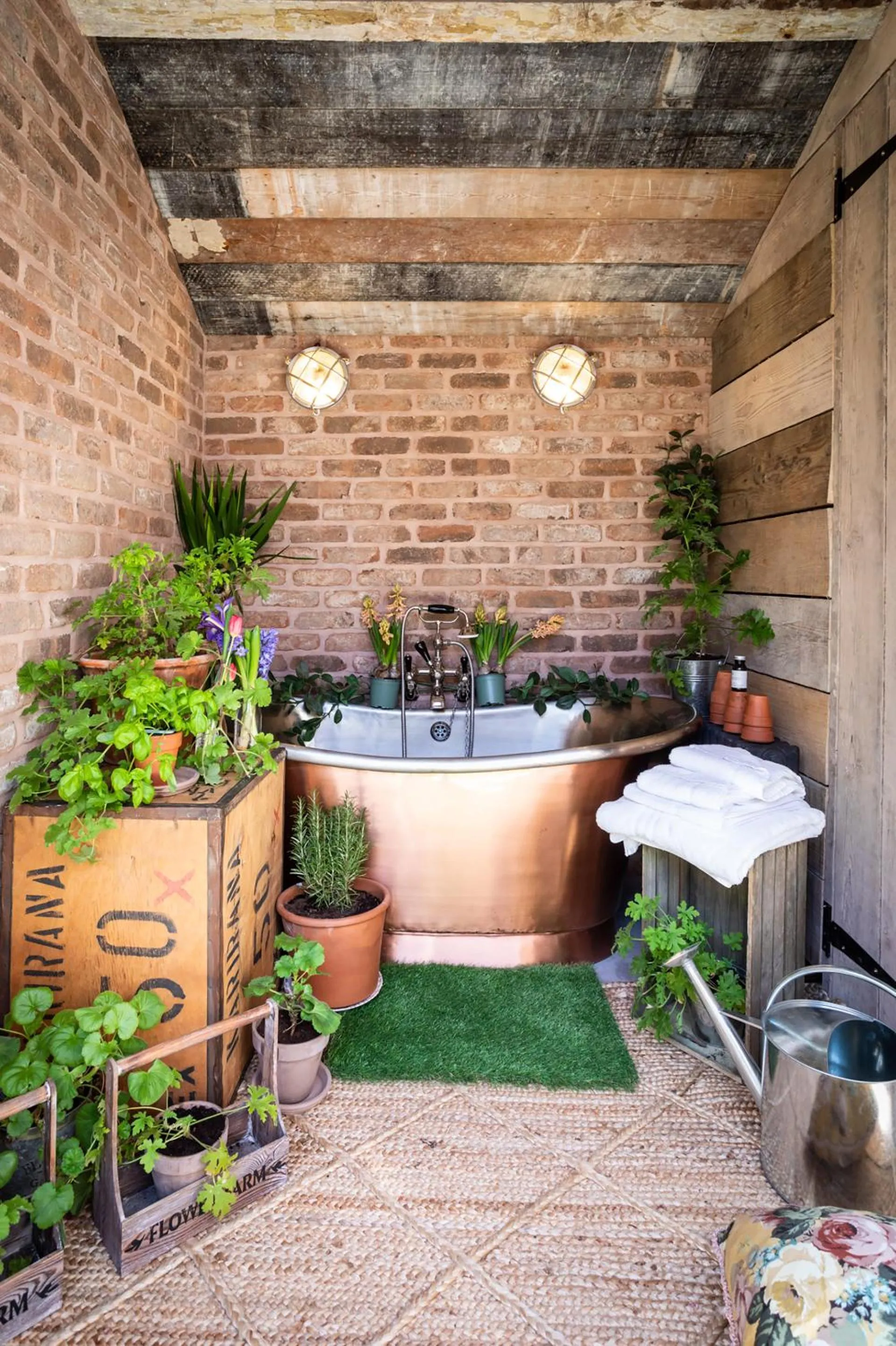 One-Bedroom Apartment in The Walled Garden at Cheshire Boutique Bathhouse