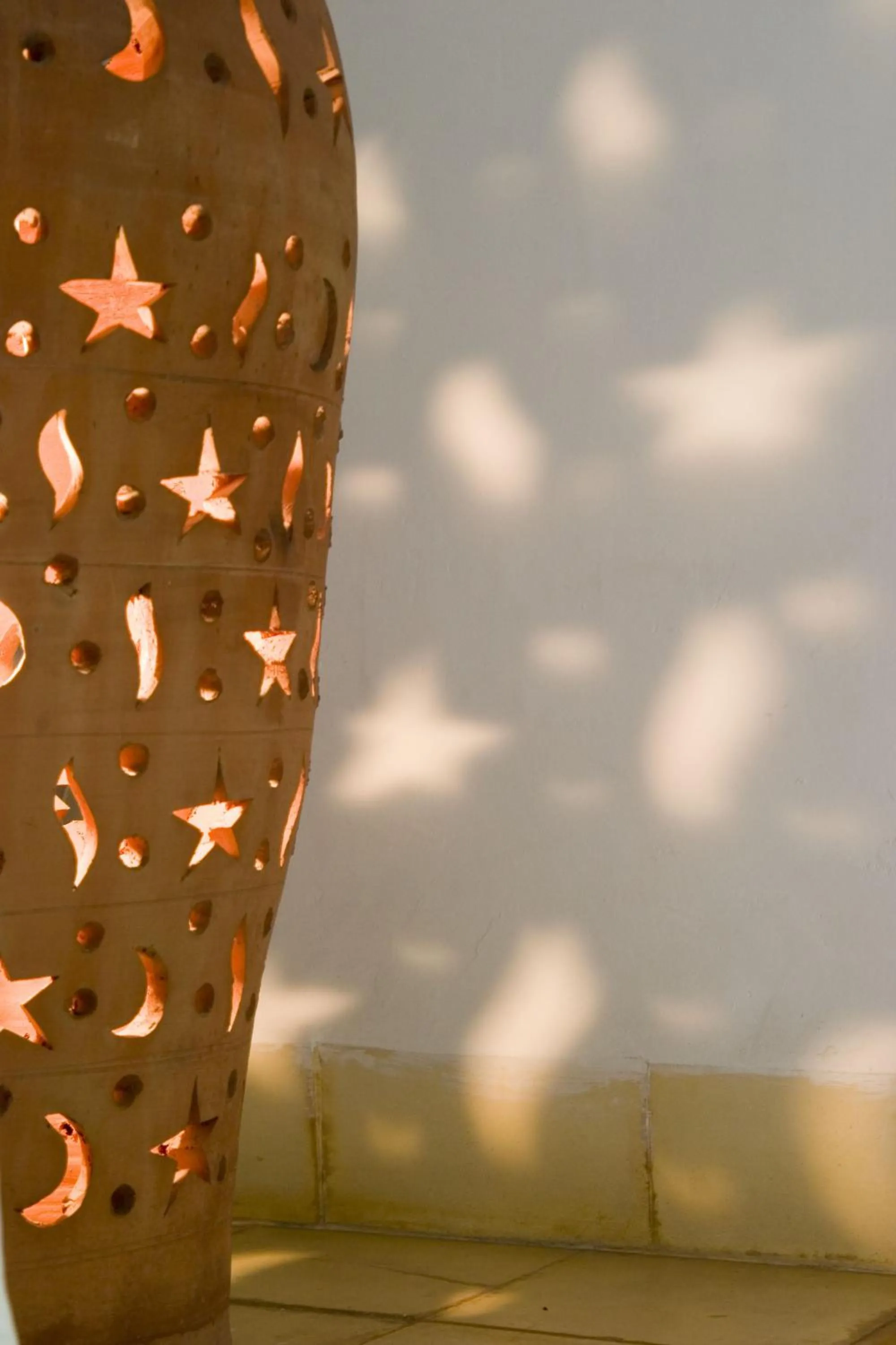 Decorative detail in Dar Touyir