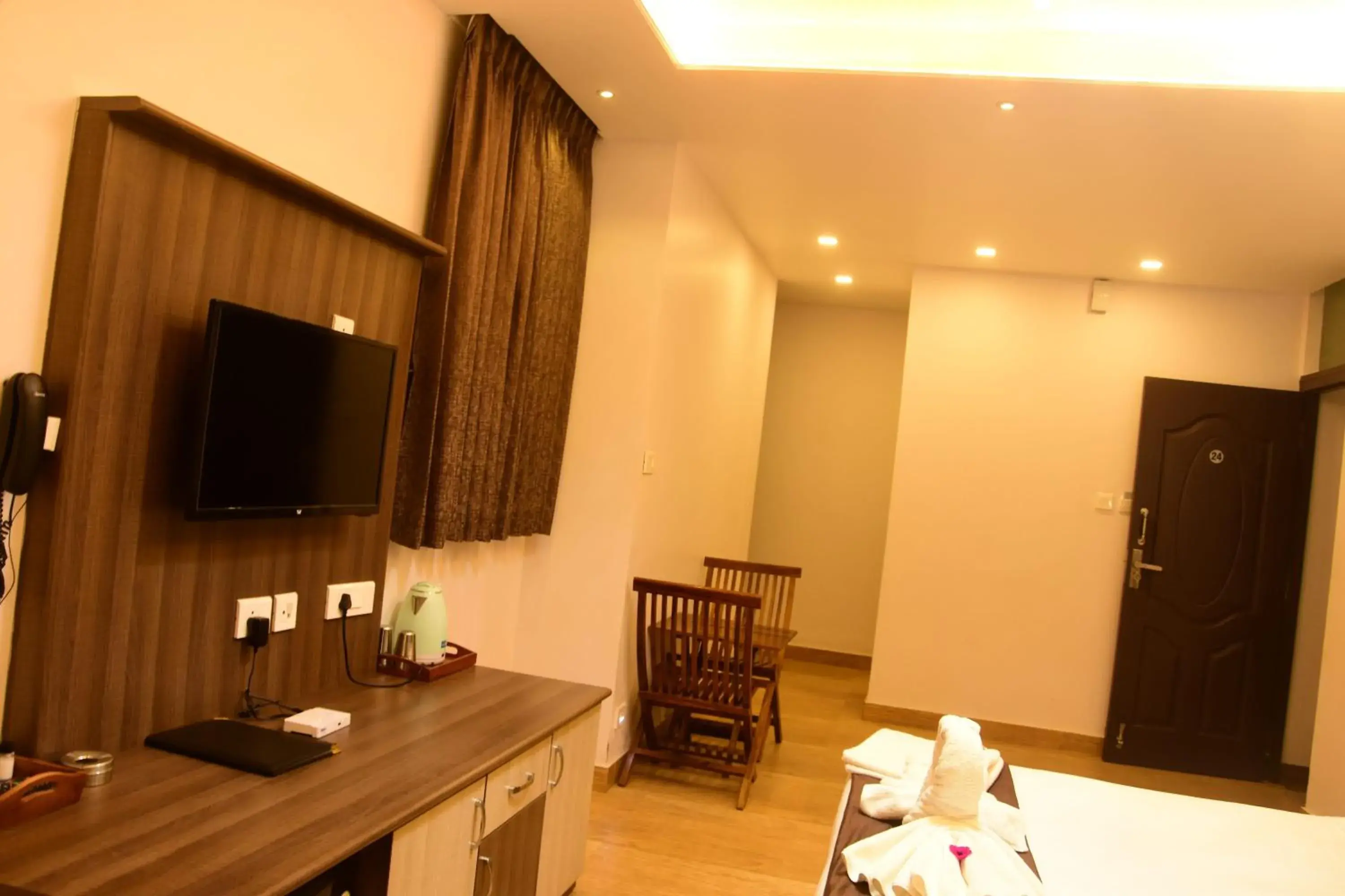King Room with Mountain View in Vanam Holidays King Room with Mountain View in Vanam Holidays