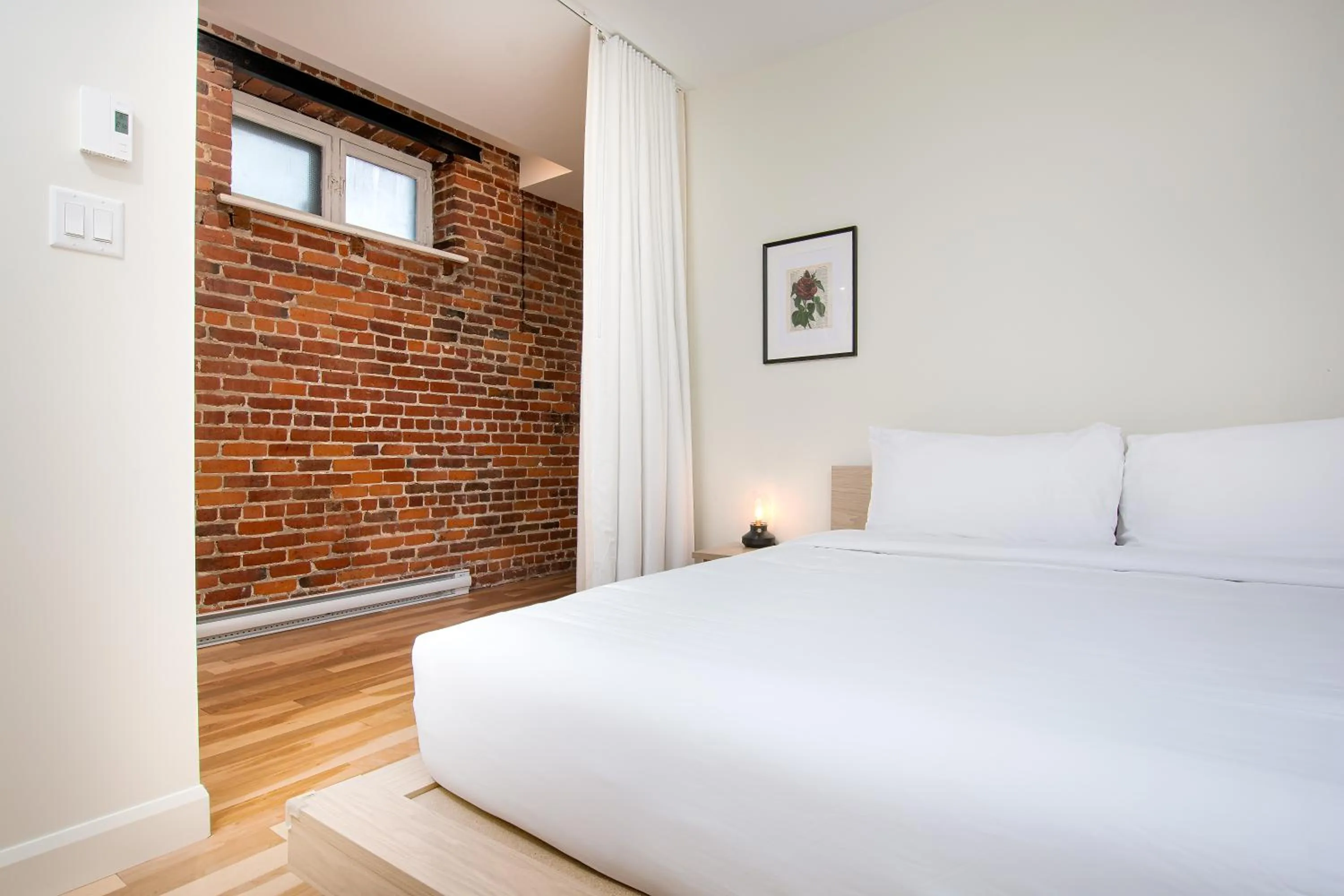 Bed in Les Lofts de la Barricade - Par les Lofts Vieux-Québec