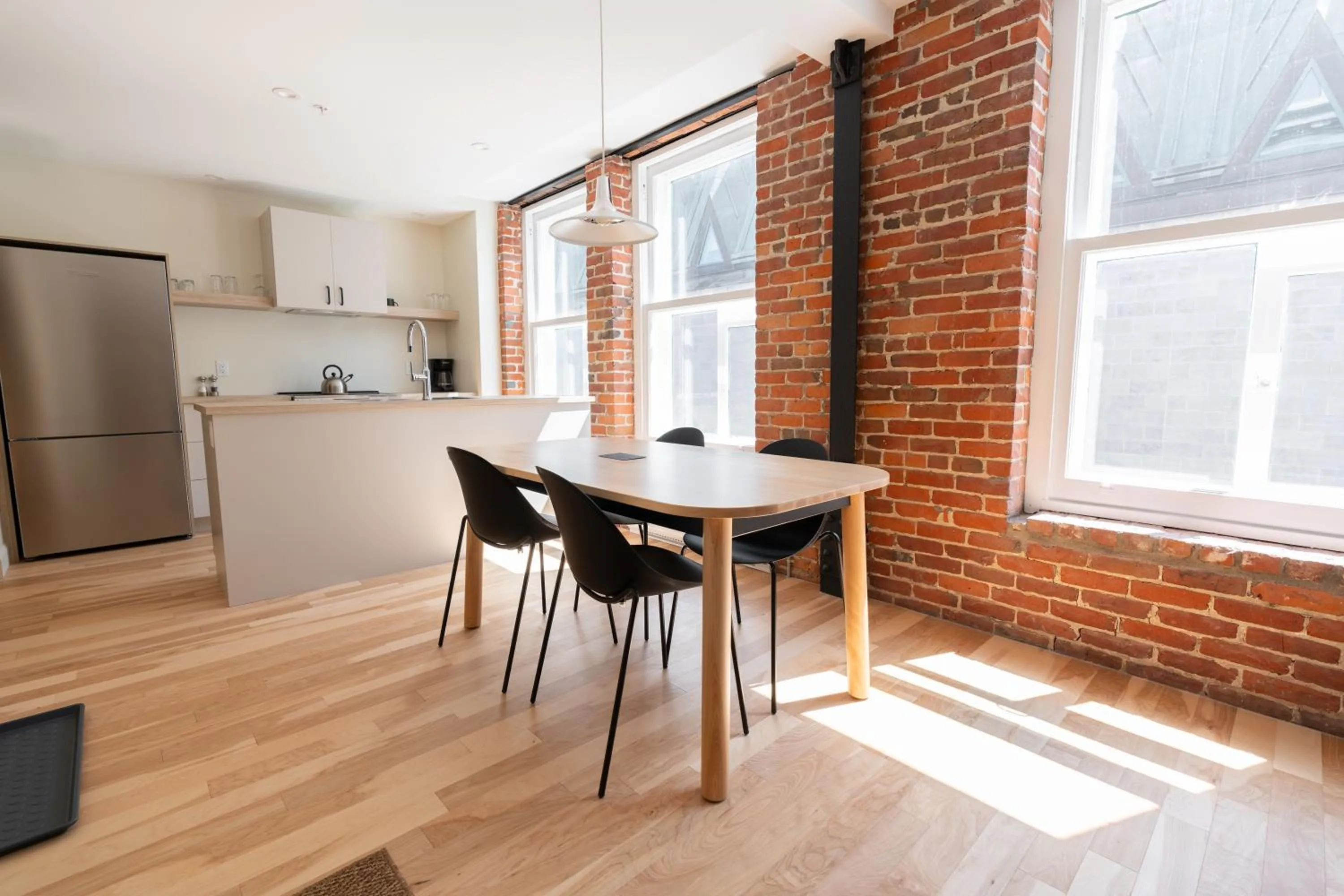 Dining area in Les Lofts de la Barricade - Par les Lofts Vieux-Québec