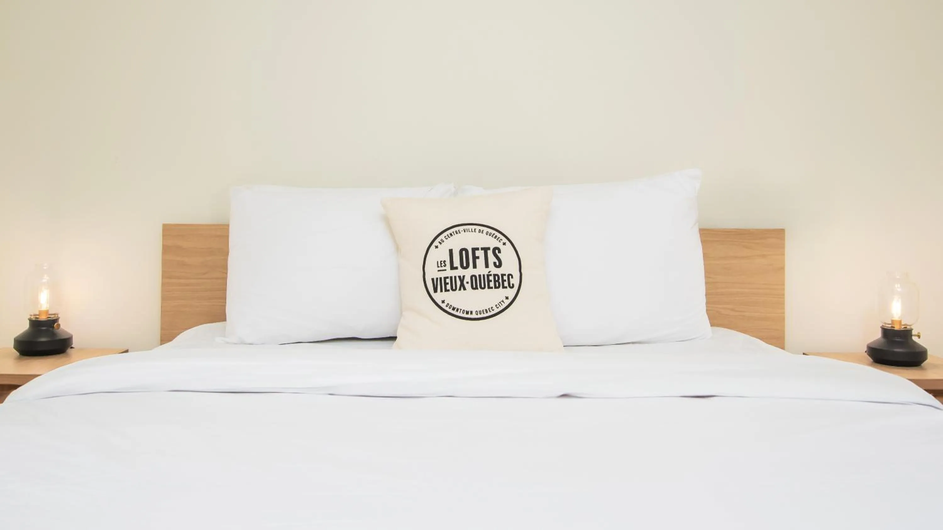 Bed in Les Lofts de la Barricade - Par les Lofts Vieux-Québec