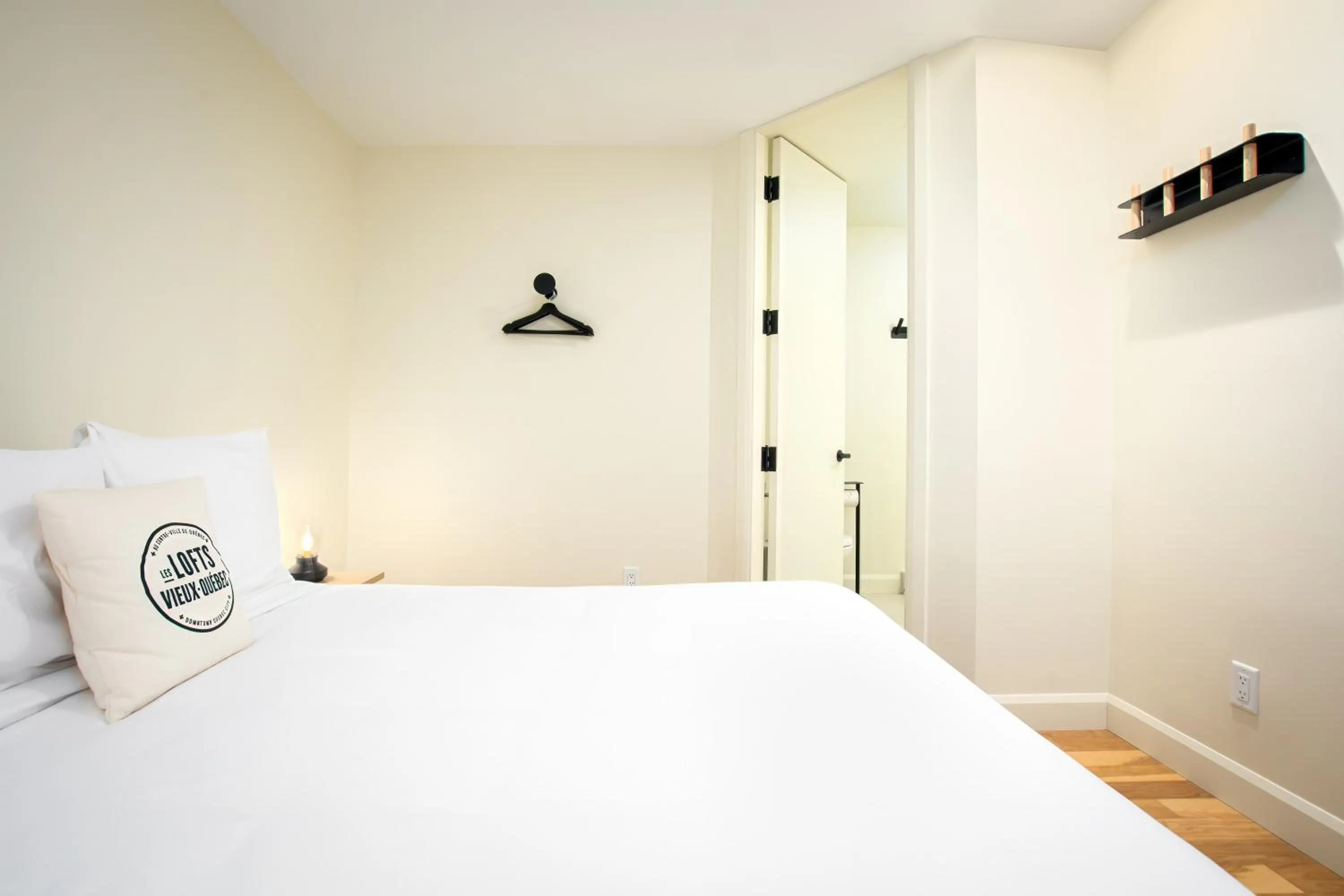 Bed in Les Lofts de la Barricade - Par les Lofts Vieux-Québec