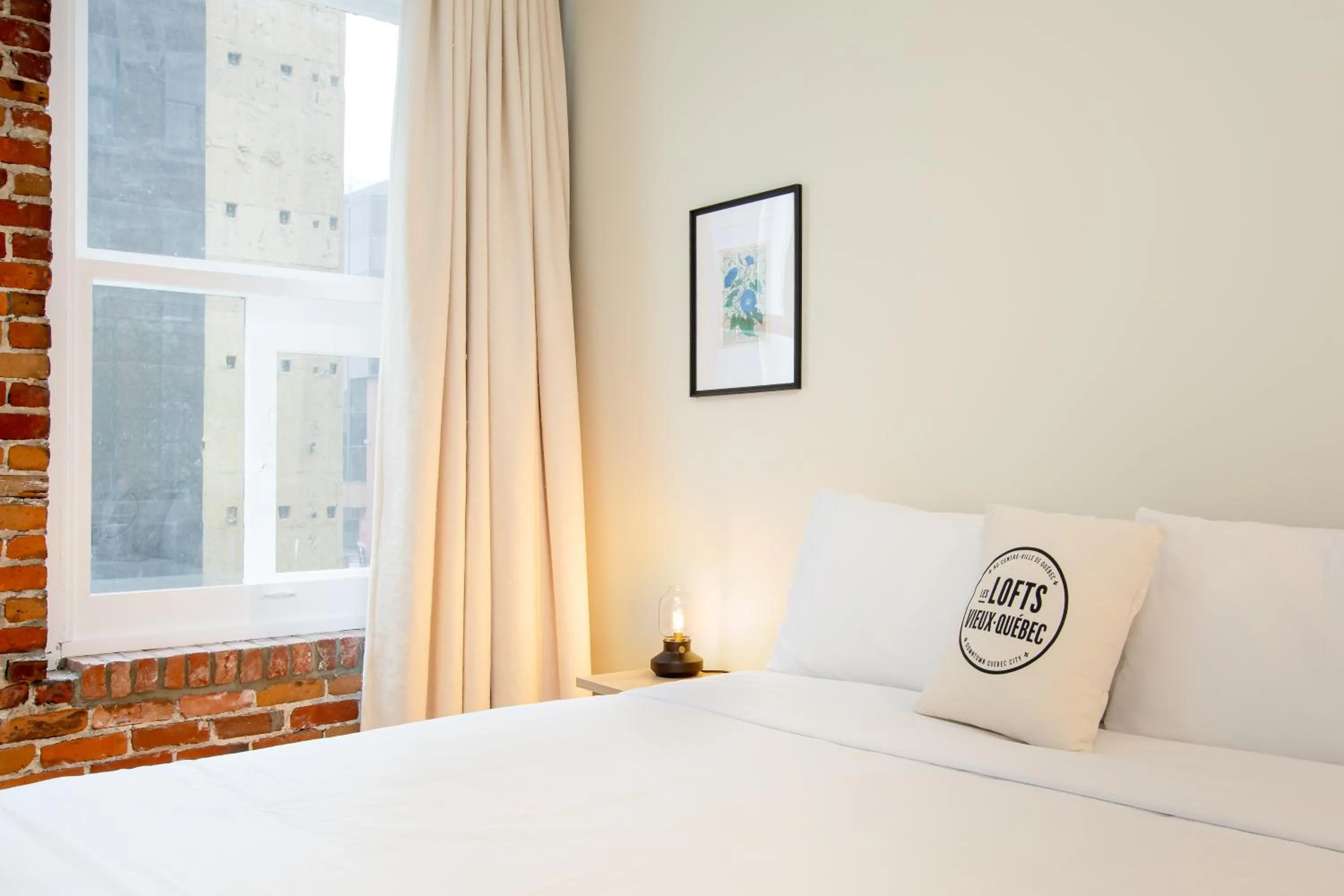 Bed in Les Lofts de la Barricade - Par les Lofts Vieux-Québec