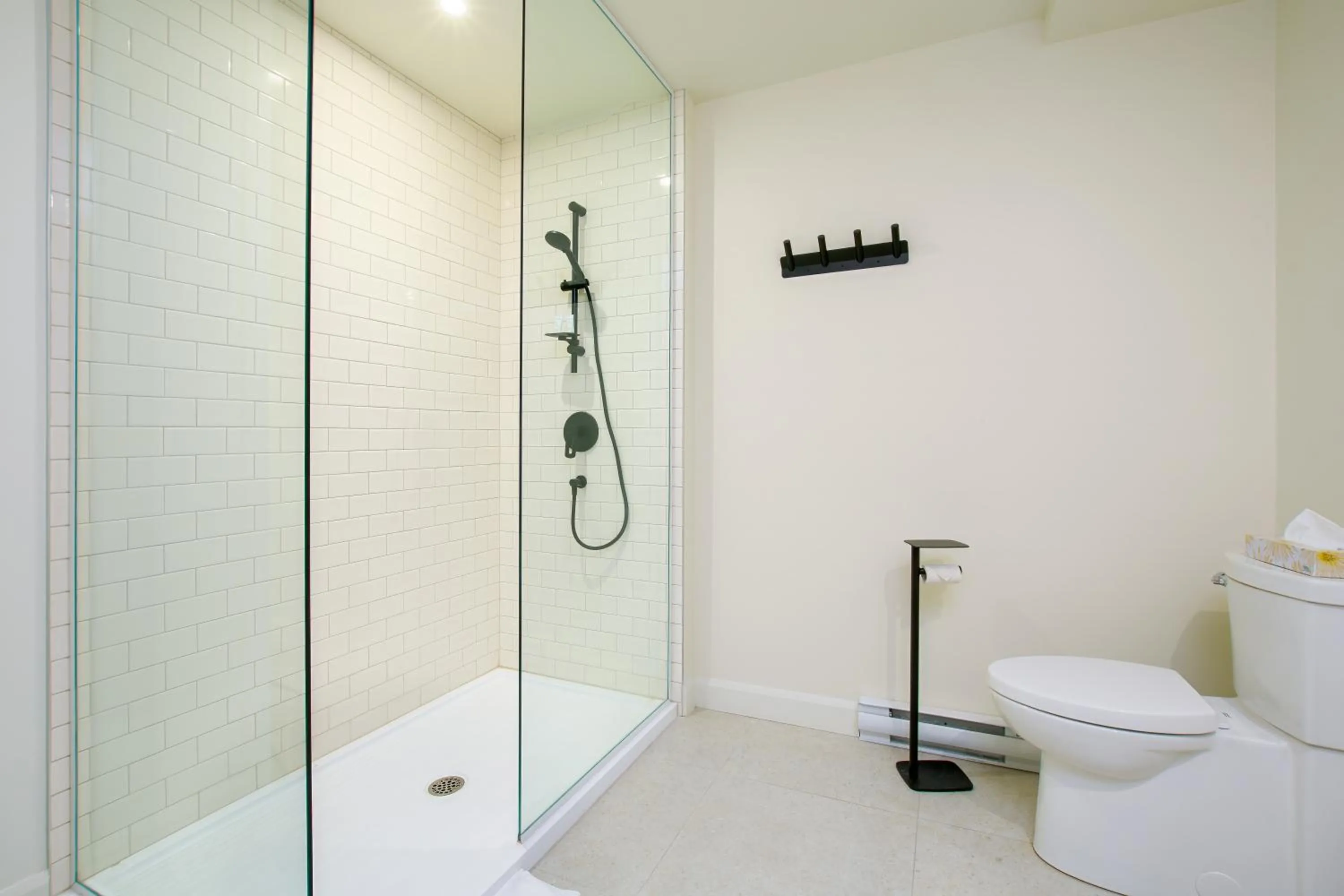 Shower in Les Lofts de la Barricade - Par les Lofts Vieux-Québec
