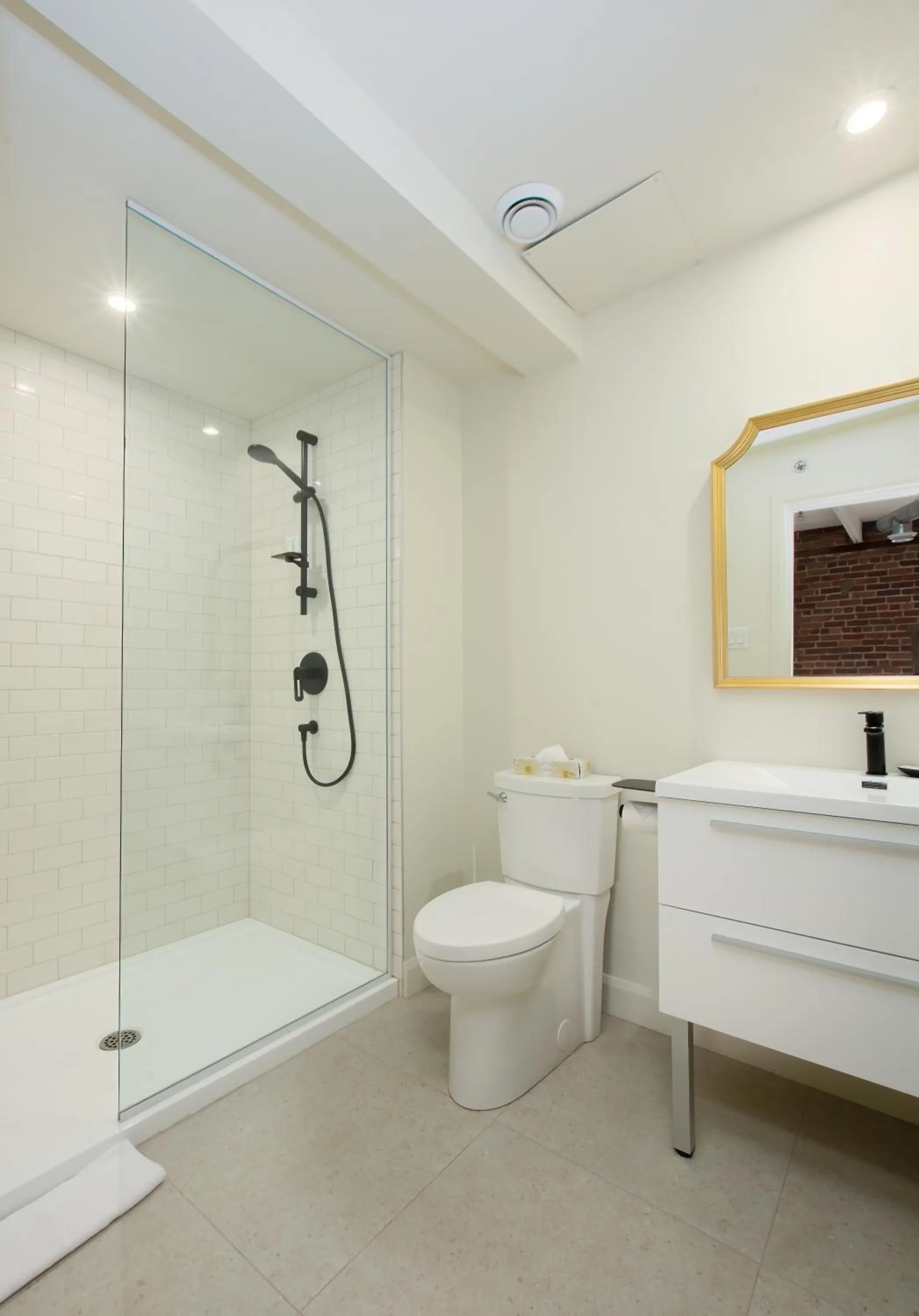 Bathroom in Les Lofts de la Barricade - Par les Lofts Vieux-Québec