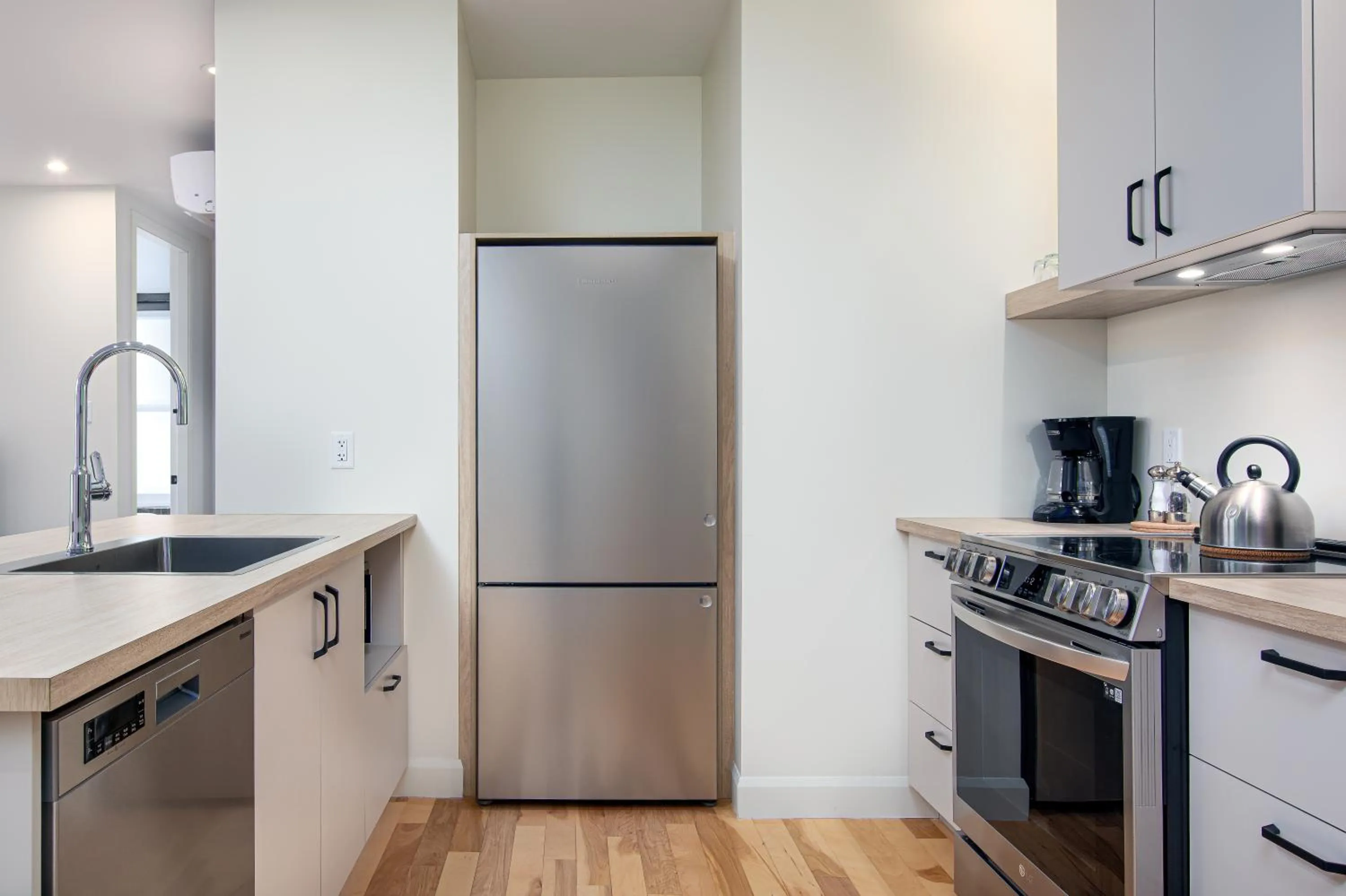 dishwasher in Les Lofts de la Barricade - Par les Lofts Vieux-Québec