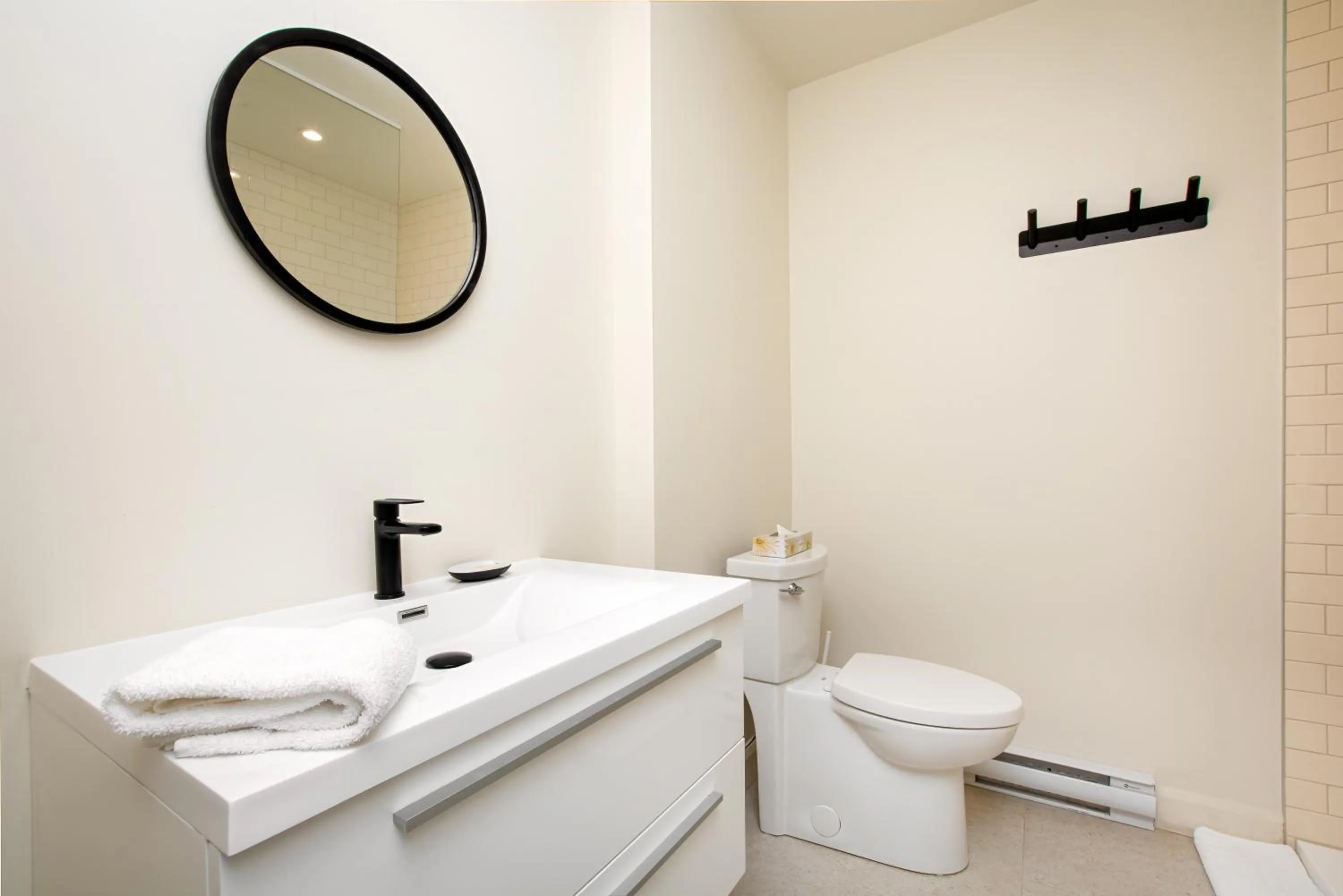 Toilet in Les Lofts de la Barricade - Par les Lofts Vieux-Québec