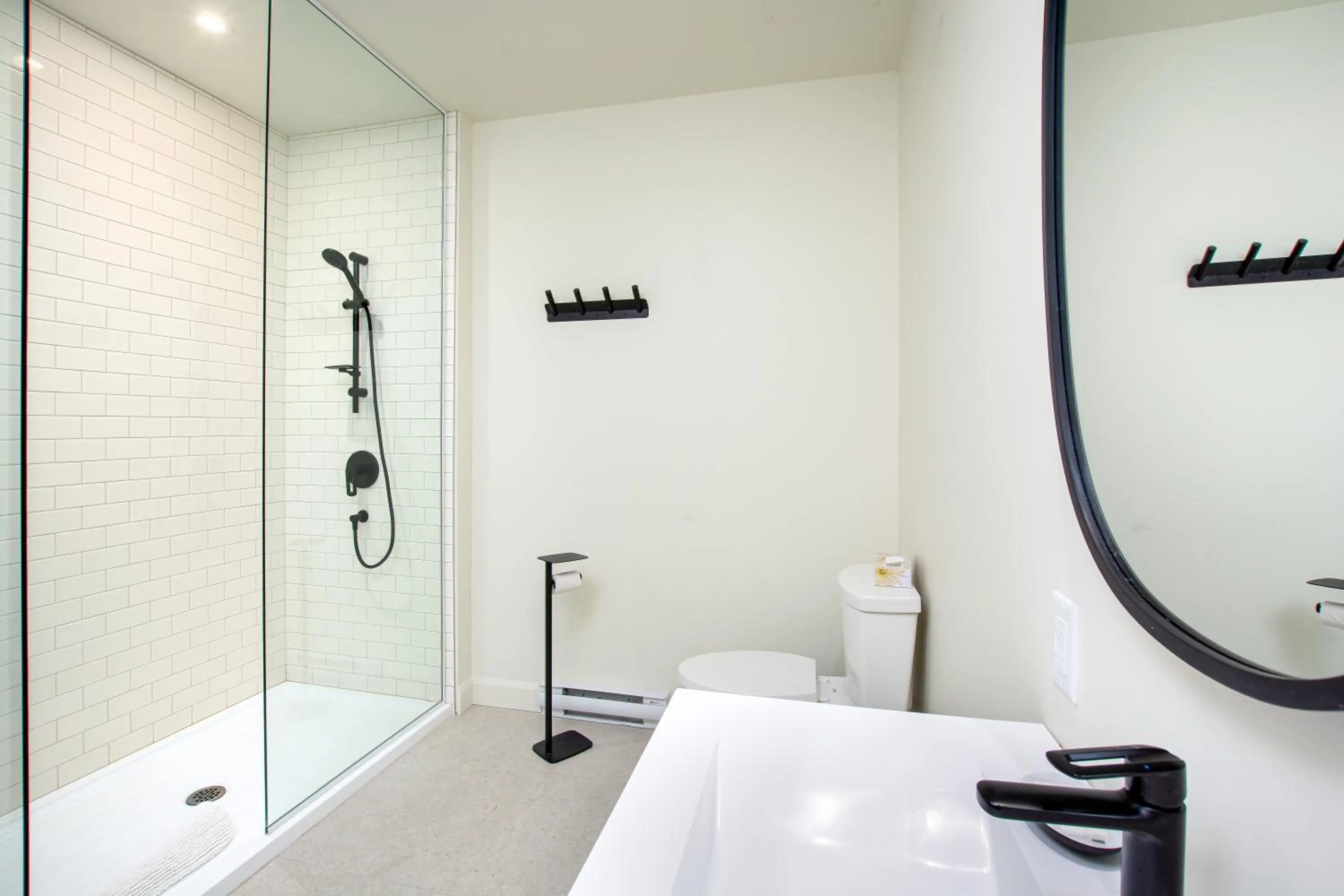 Shower in Les Lofts de la Barricade - Par les Lofts Vieux-Québec