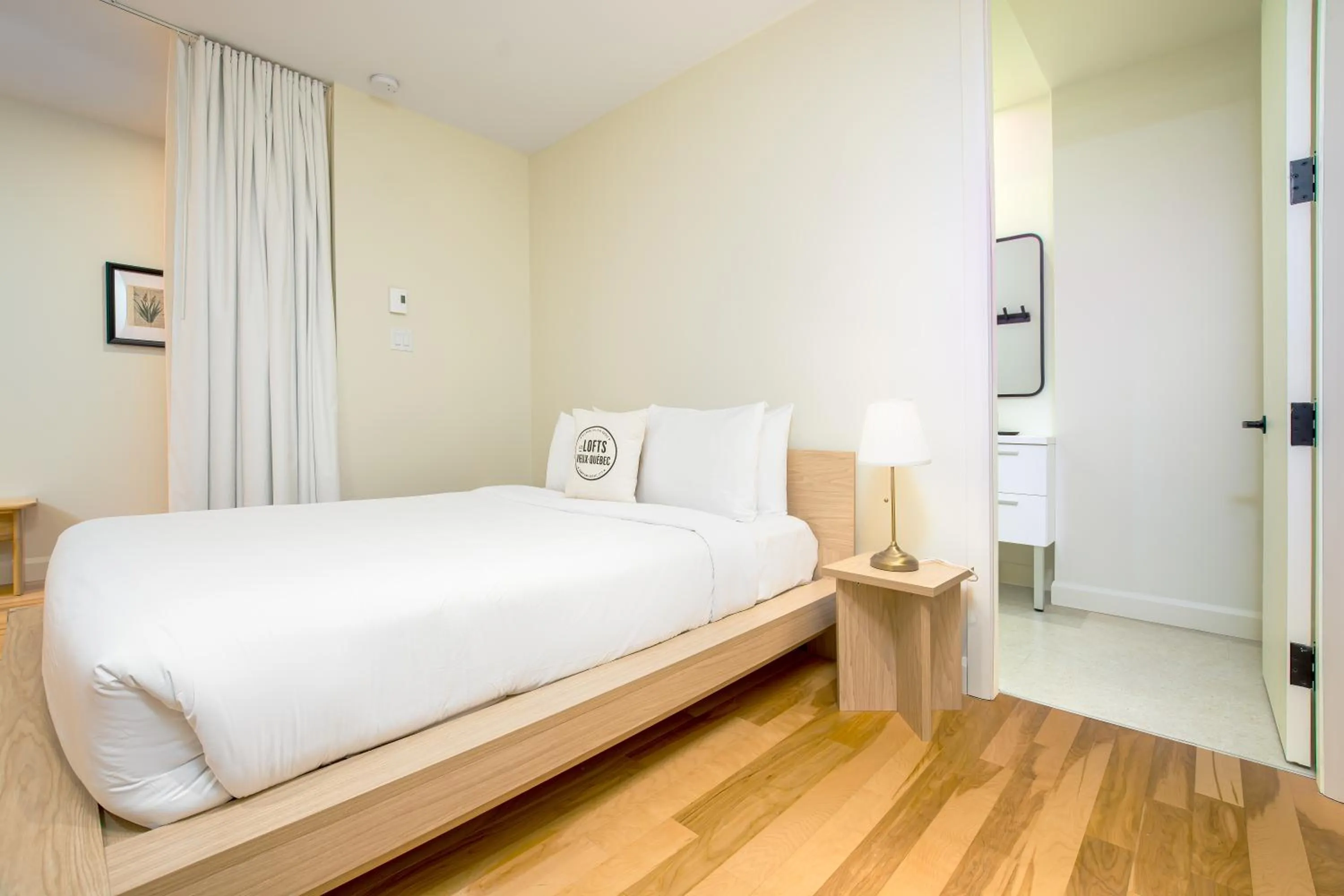 Bed in Les Lofts de la Barricade - Par les Lofts Vieux-Québec