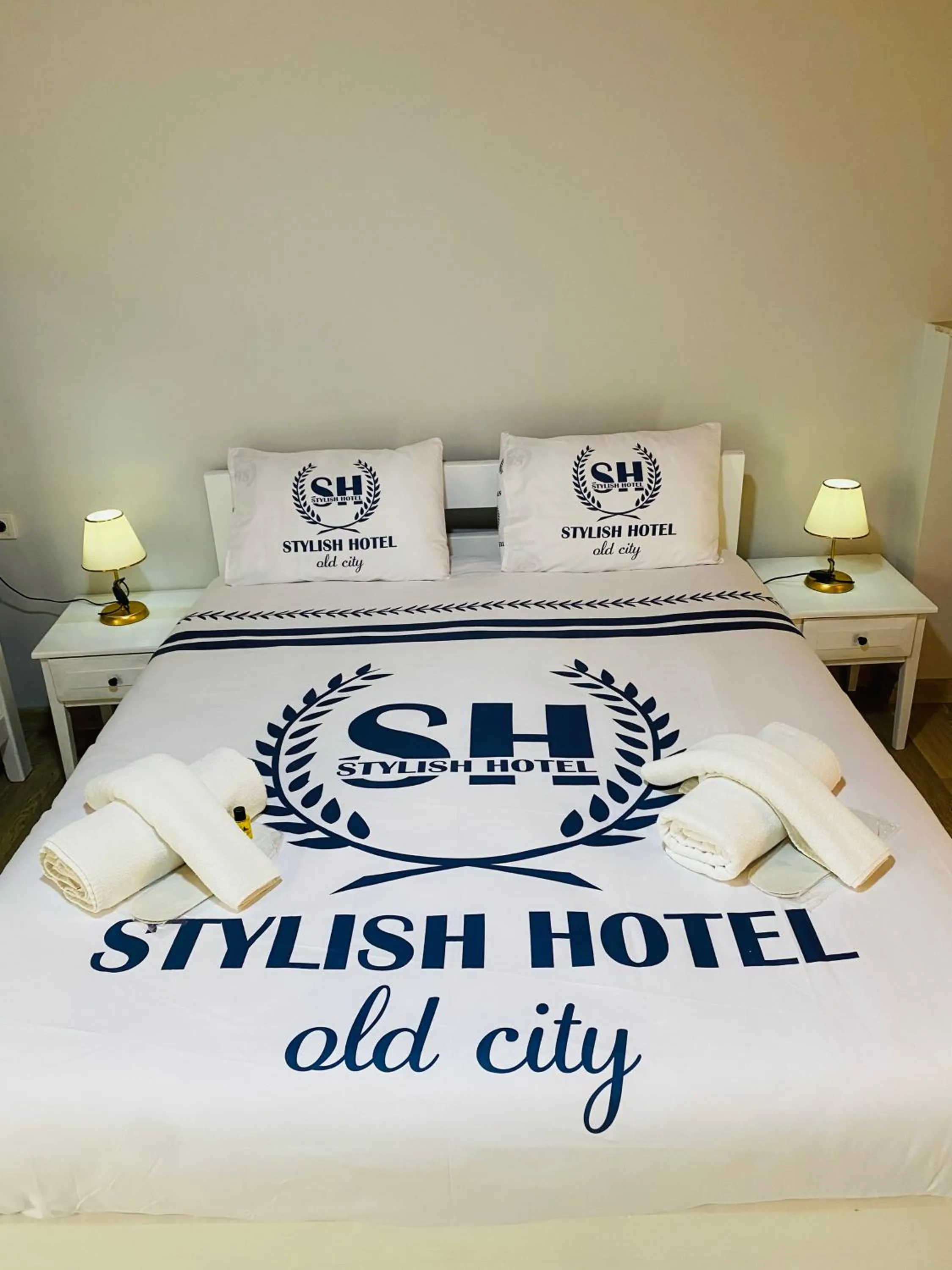 Bed in Stylish Hotel Old City