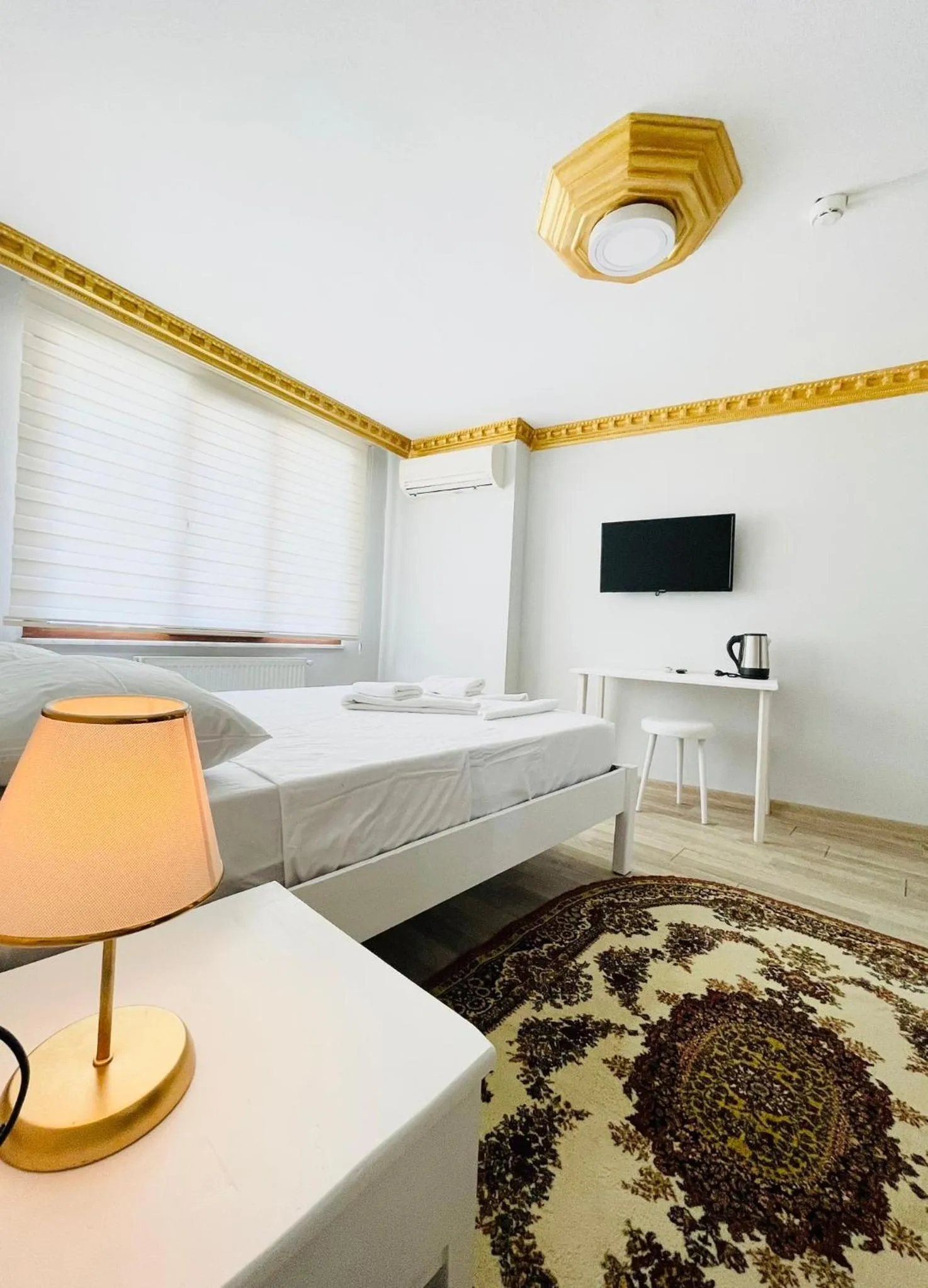 Bed in Stylish Hotel Old City