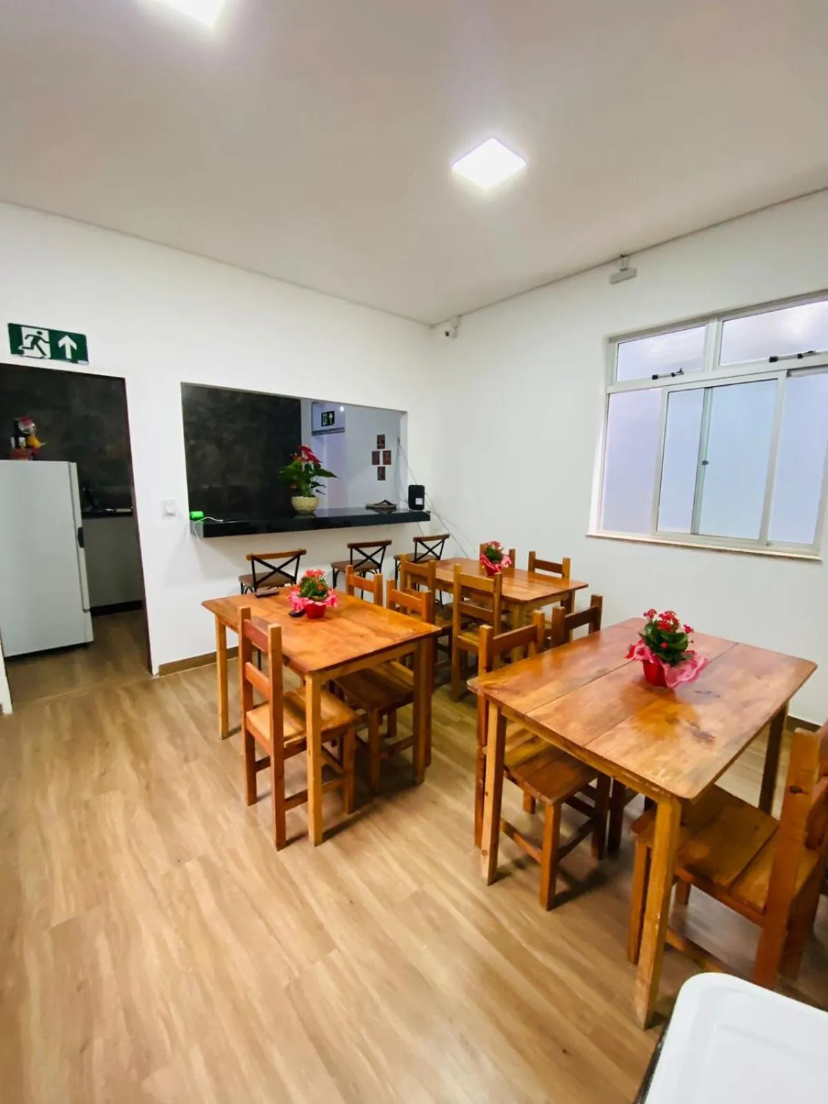 Breakfast in Hotel Santorine Plaza - Itabira - Próximo a Fundação Cultural Carlos Drummond Andrade