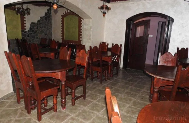 Casa Dunarea by Genco