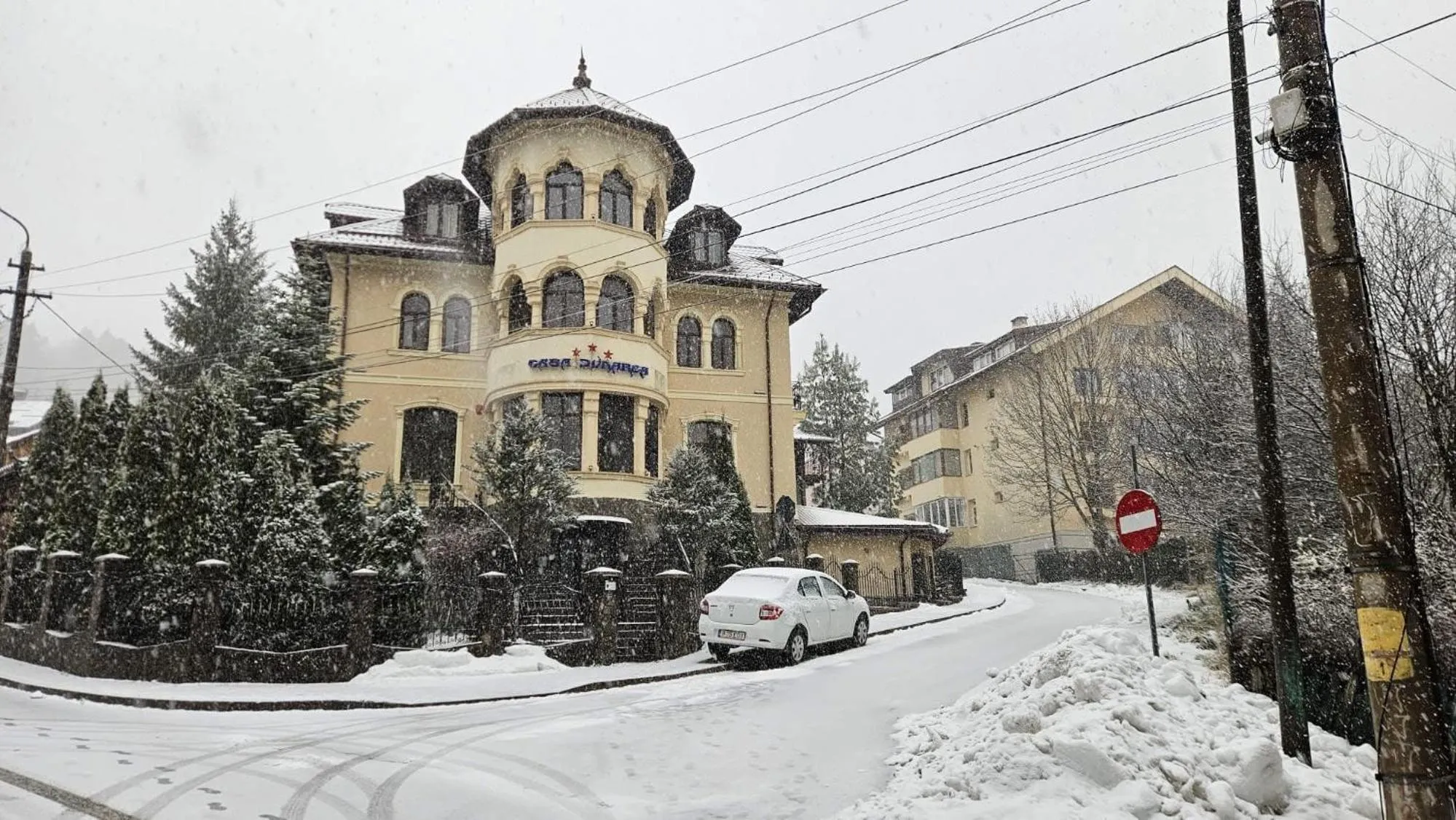 Casa Dunarea by Genco