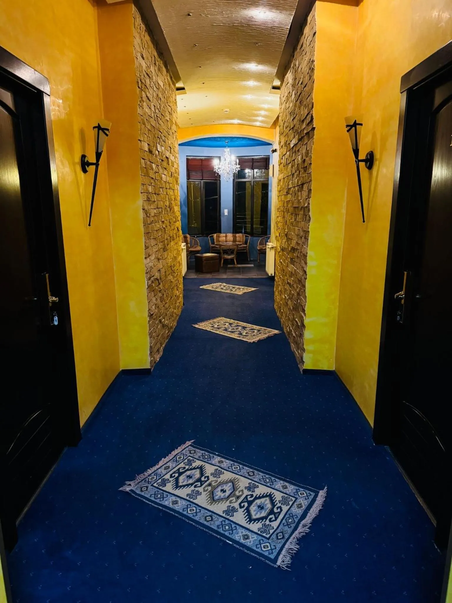 Casa Dunarea by Genco