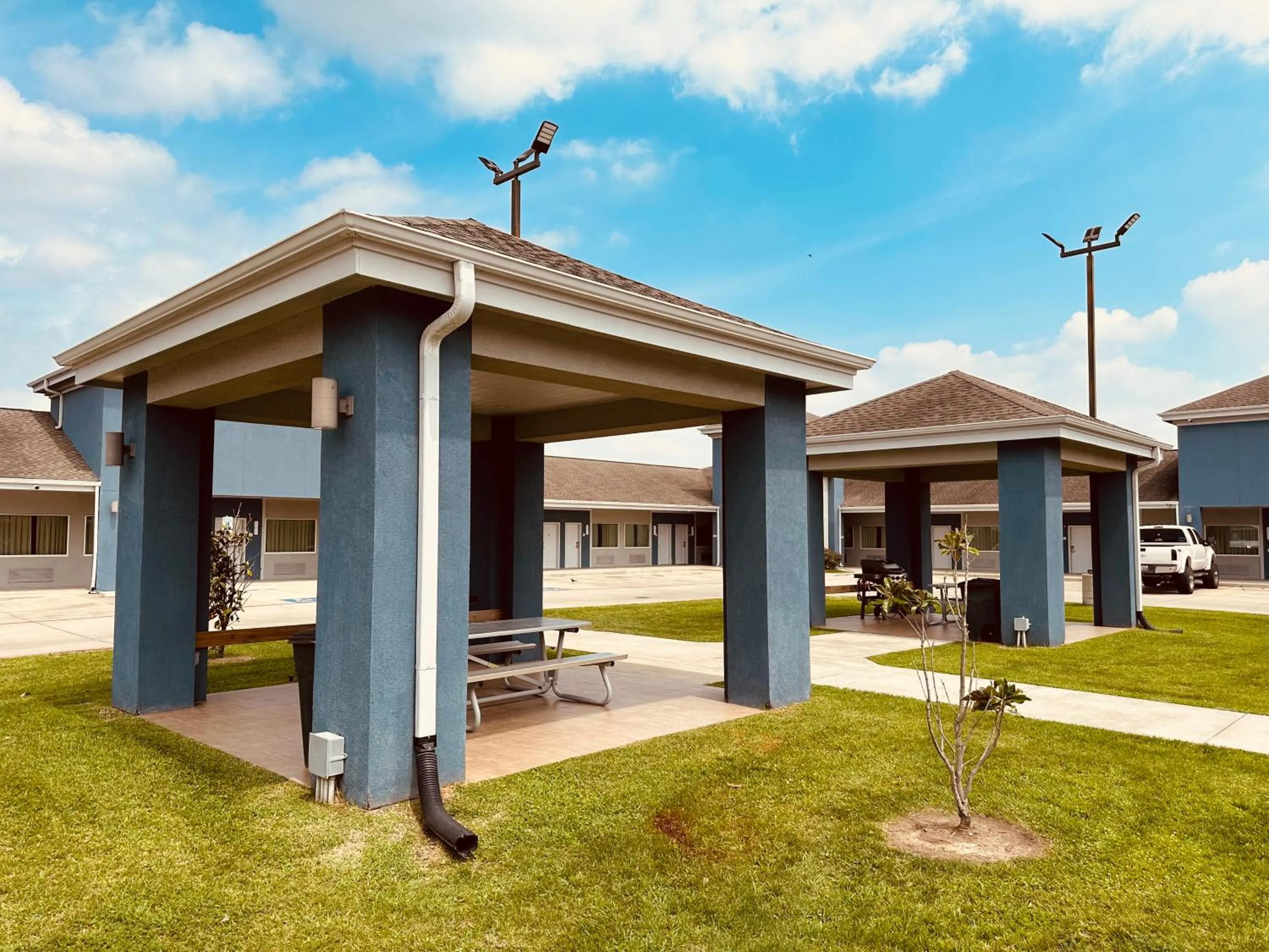 Patio in Lonestar Inn