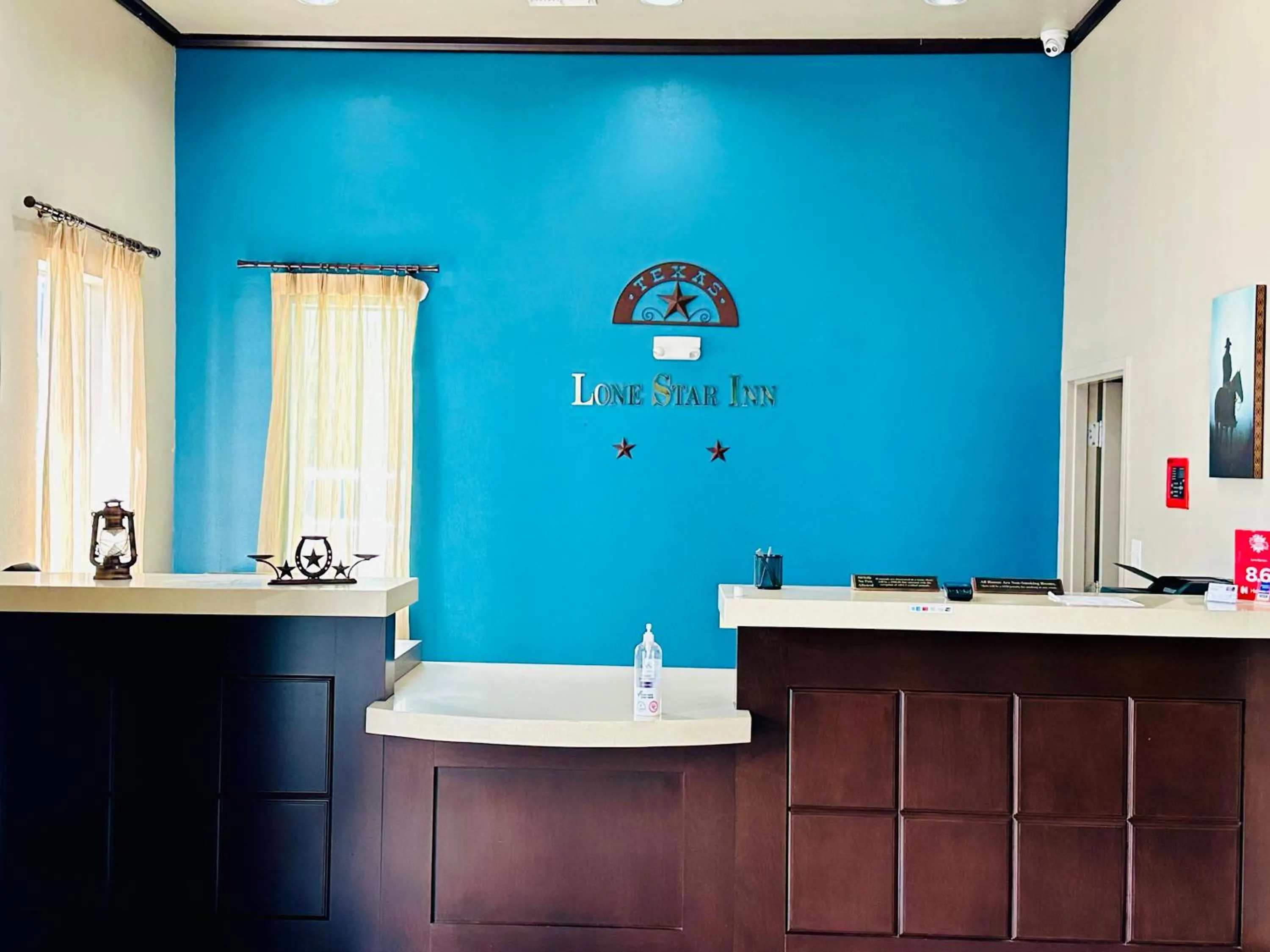 Lobby or reception in Lonestar Inn