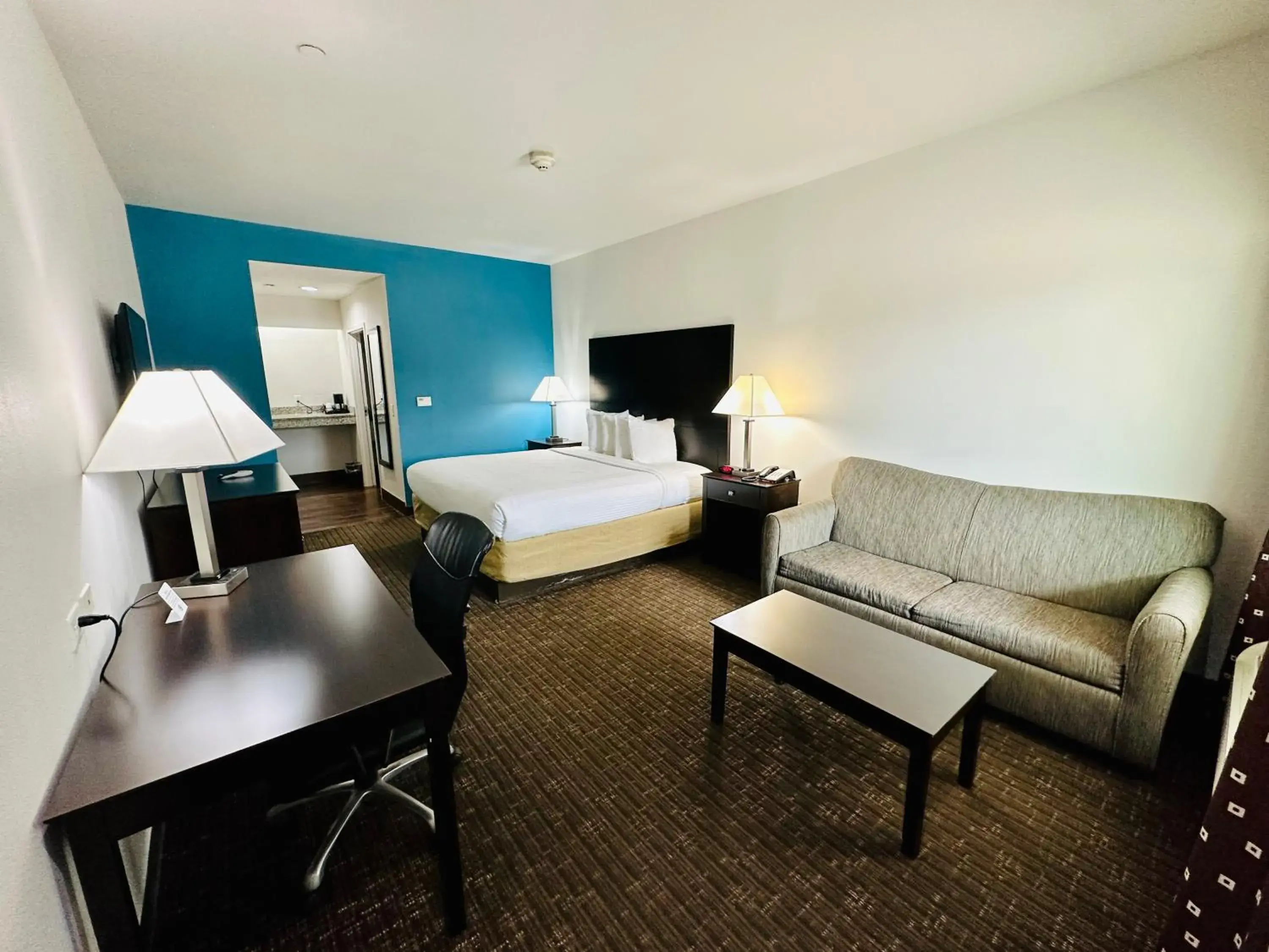 Standard King Room in Lonestar Inn Standard King Room in Lonestar Inn