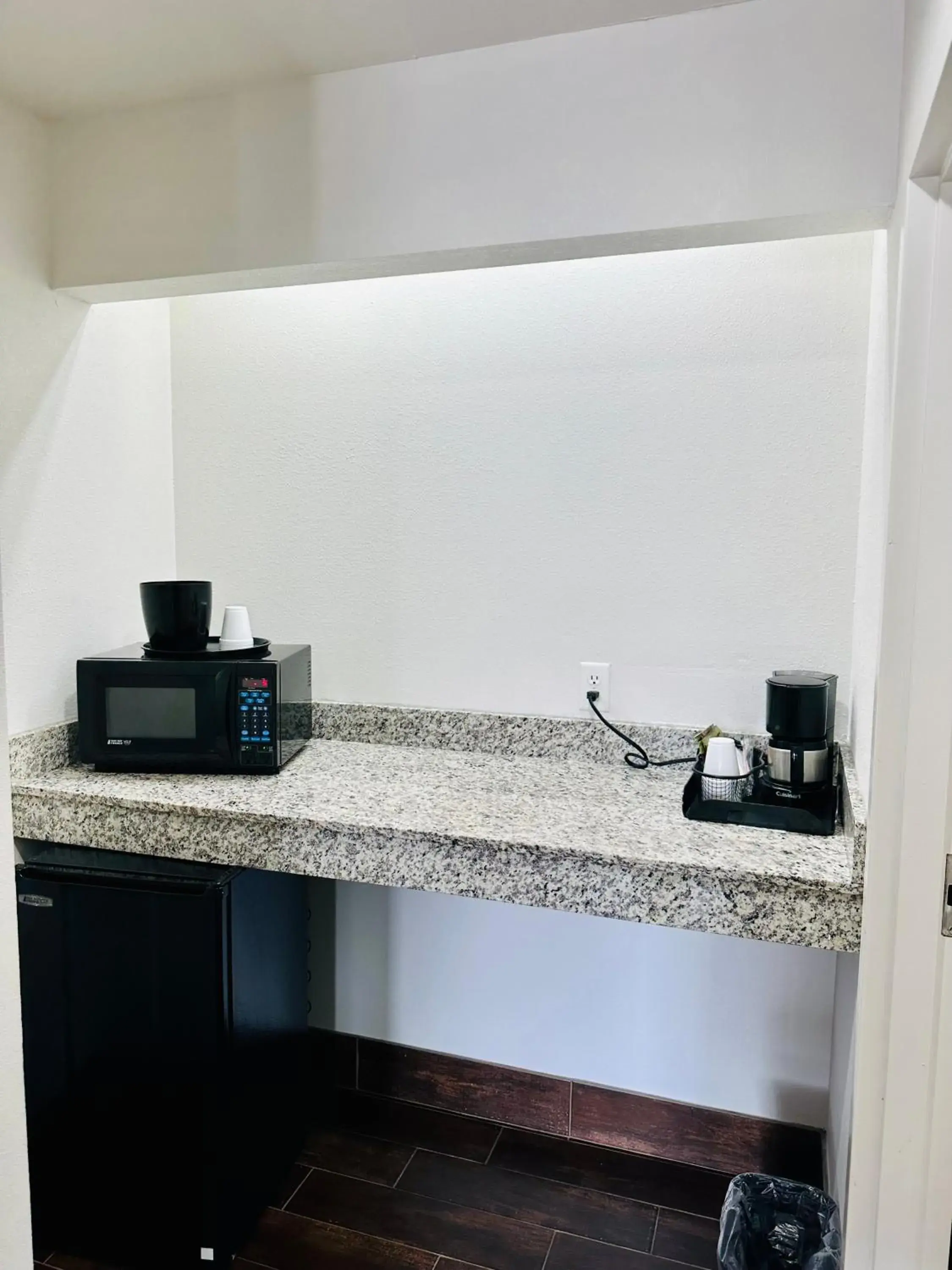 Standard King Room in Lonestar Inn Standard King Room in Lonestar Inn