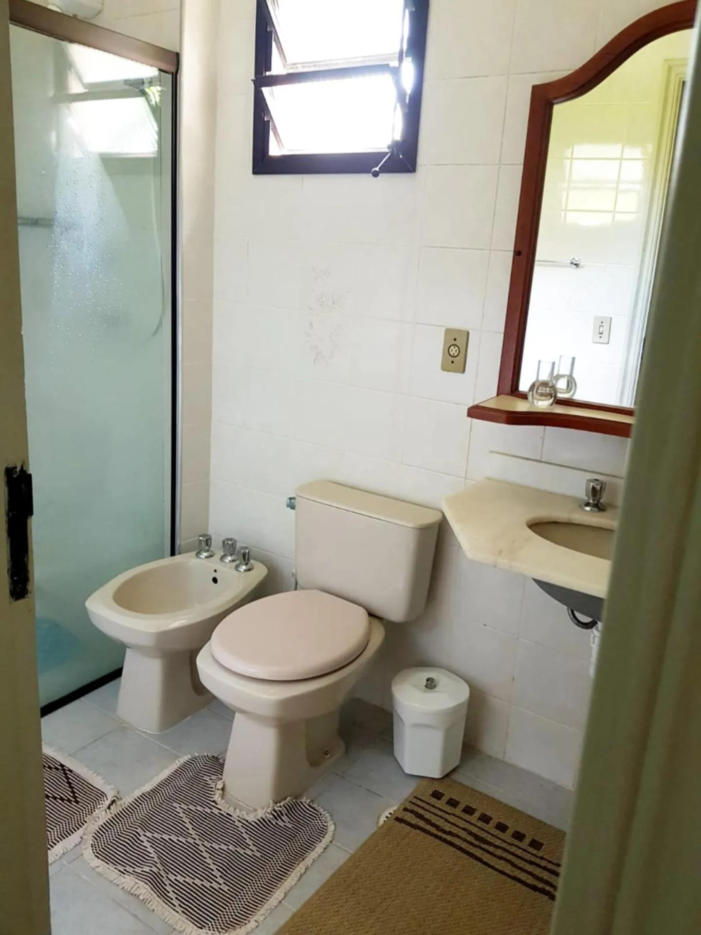 Shower in Condominio Wembley Tenis