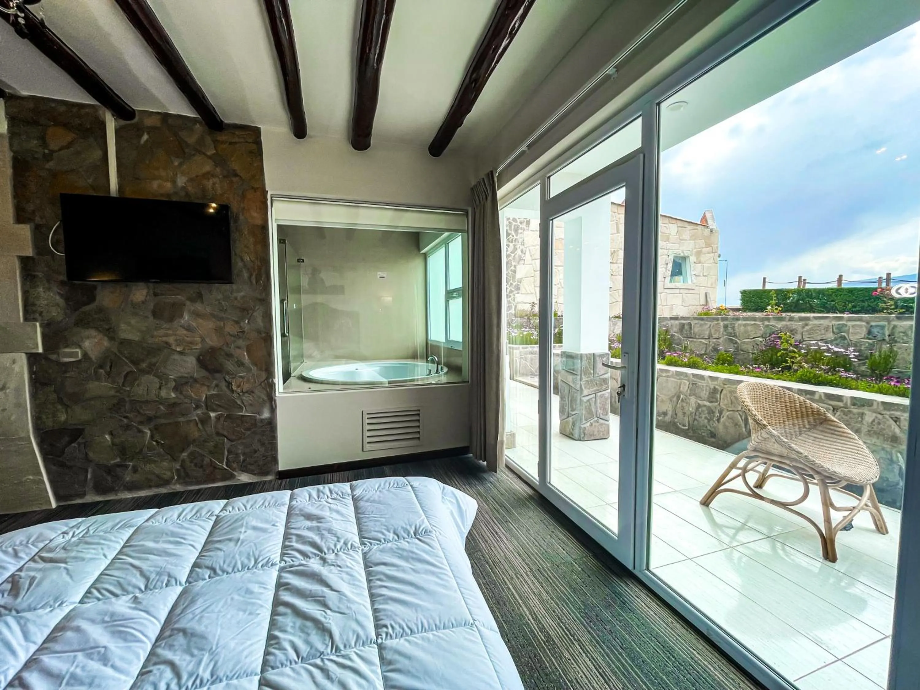 Hot Tub in Hotel Puerta del Sol Colca