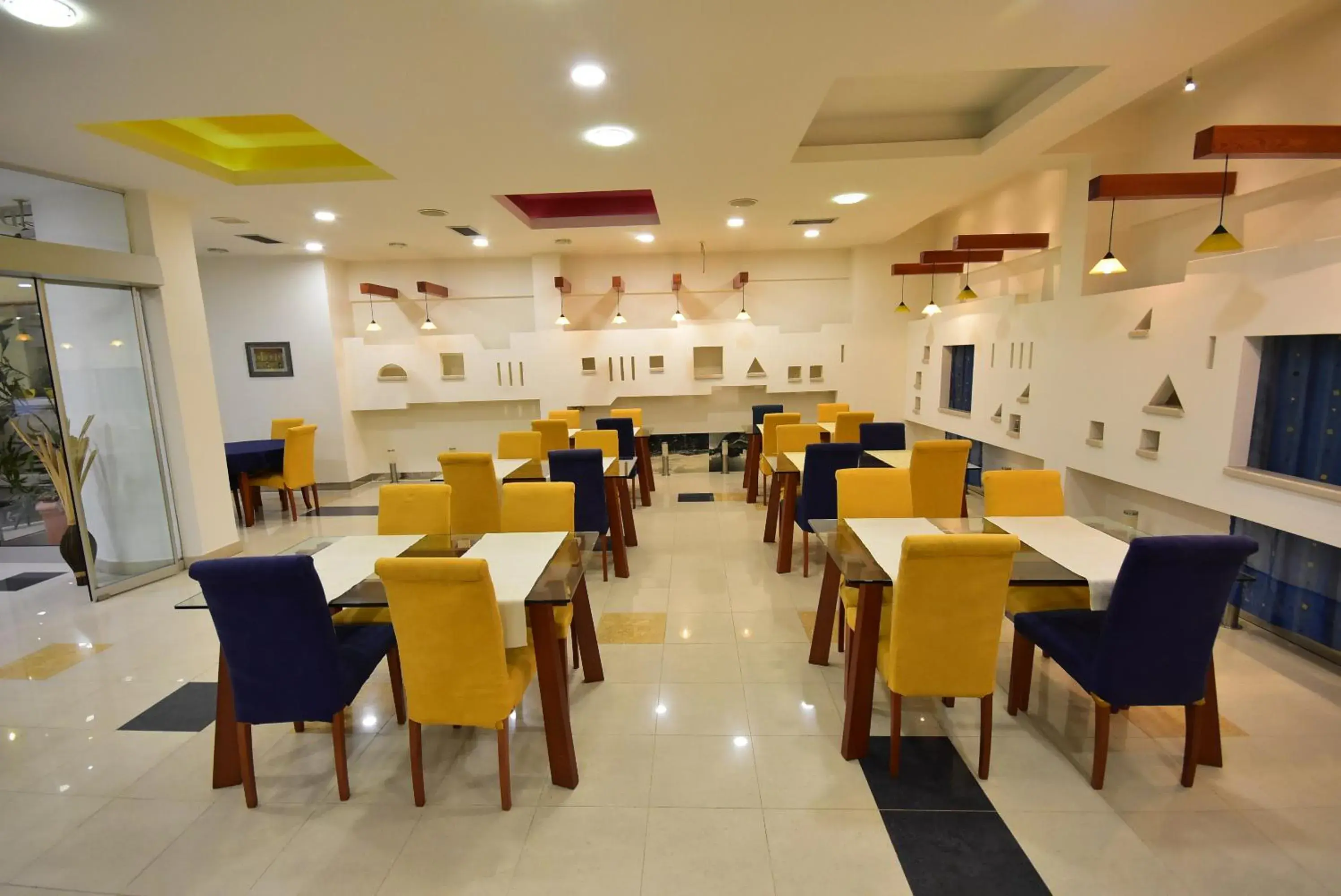 Restaurant/places to eat in Hotel Hecco Restaurant/places to eat in Hotel Hecco