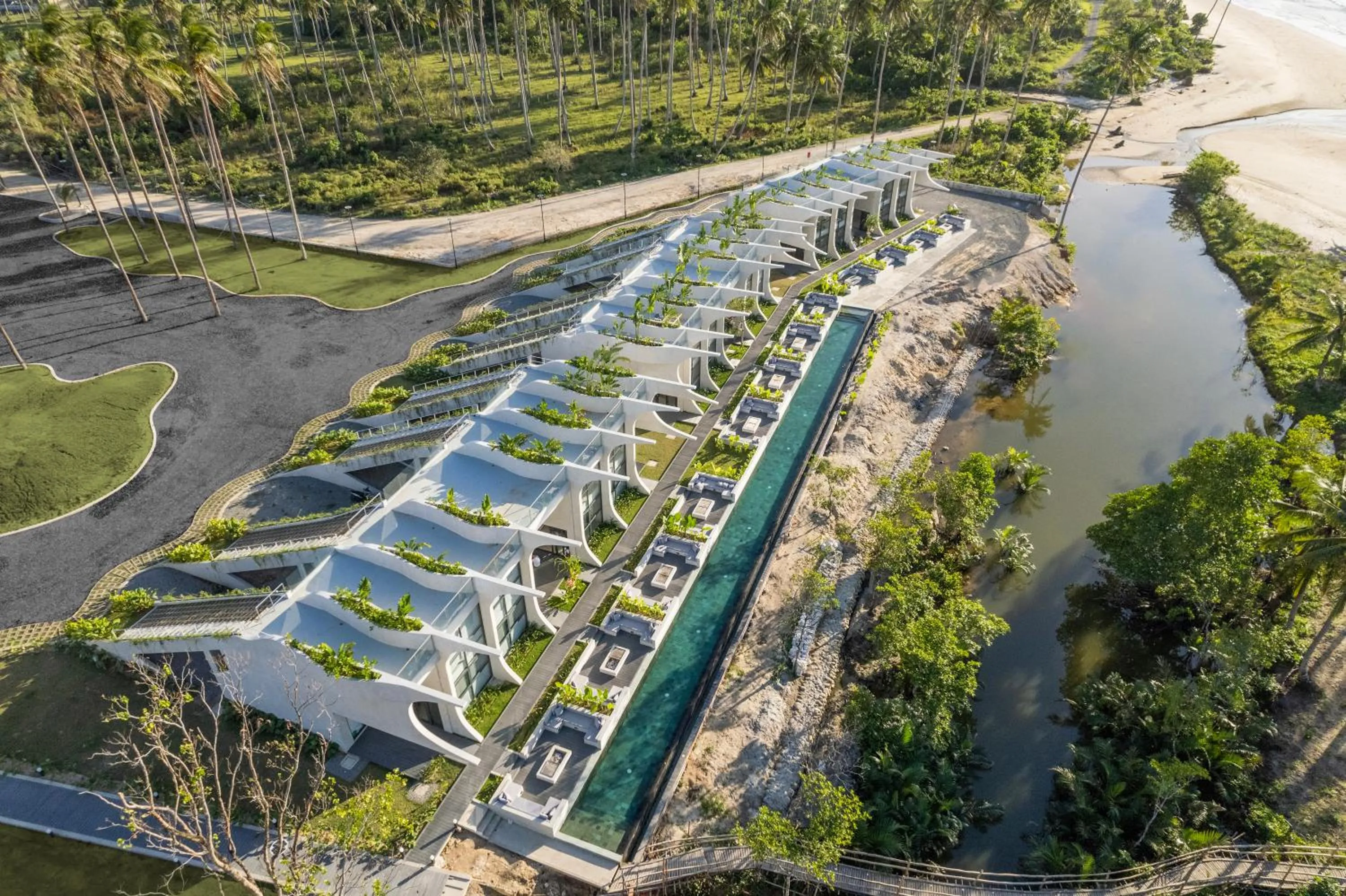 Day in The Hotel Elizabeth Resort and Villas - Long Beach San Vicente Palawan