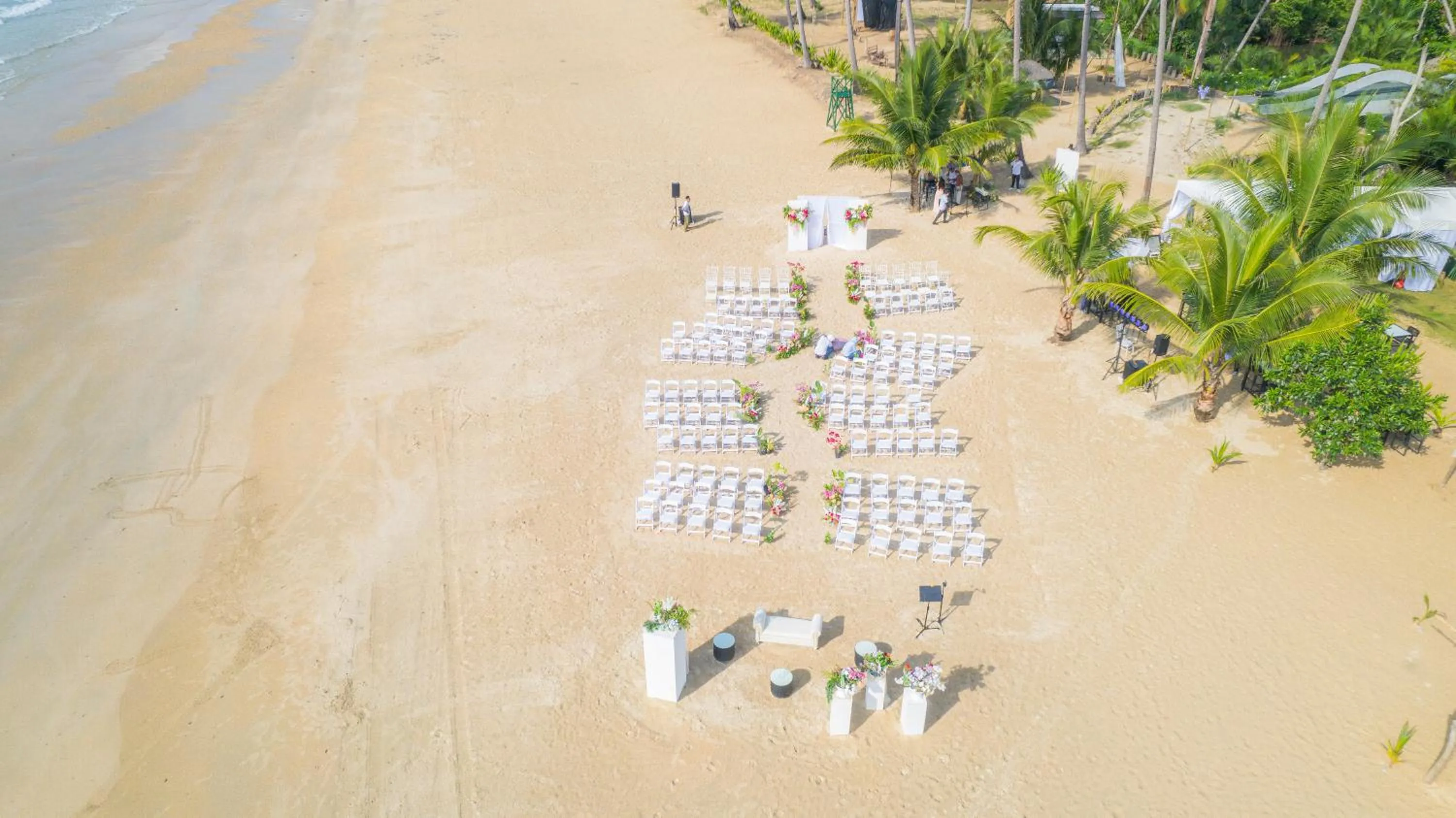 Day in The Hotel Elizabeth Resort and Villas - Long Beach San Vicente Palawan