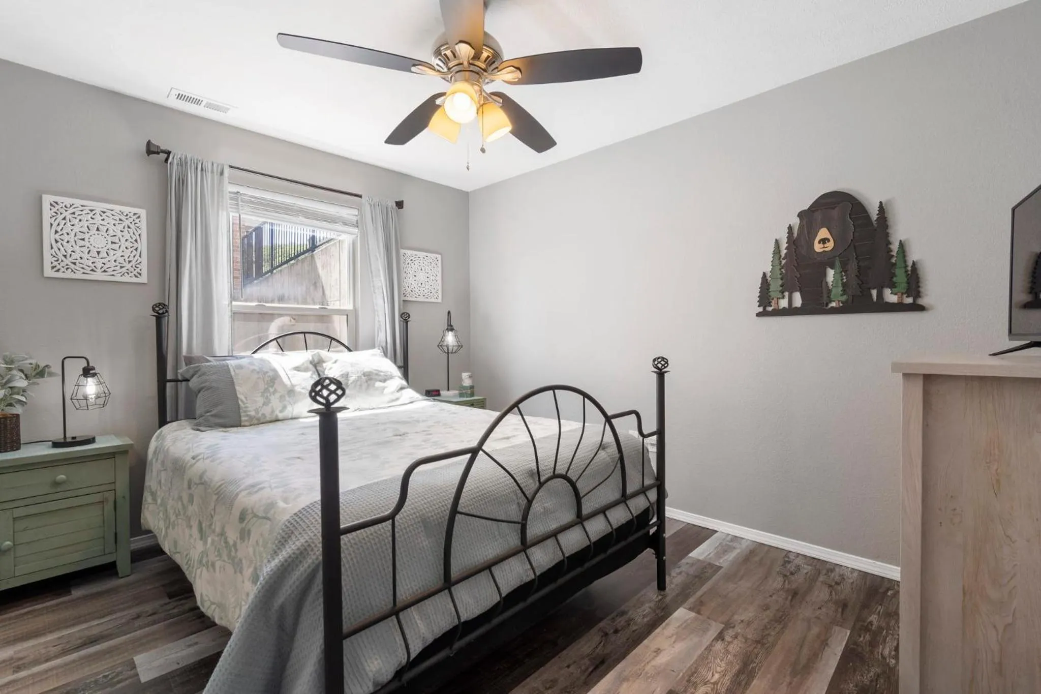 Bed in Spruce Valley