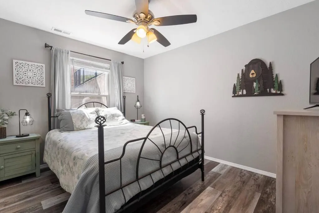 Bed in Spruce Valley