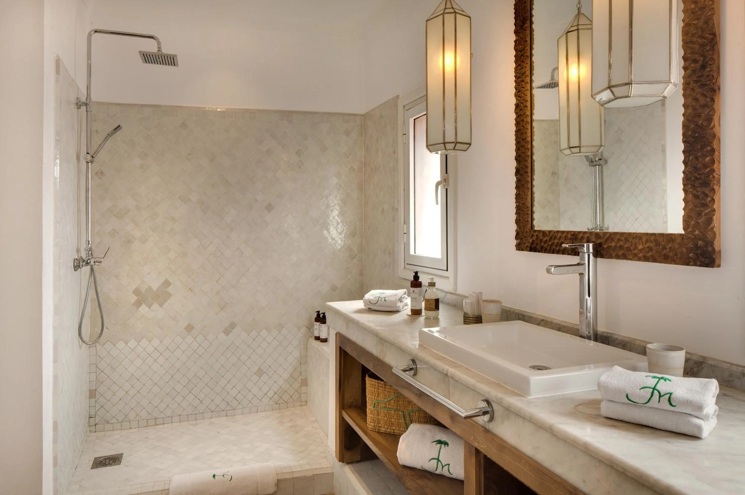 Bathroom in Les Jardins De La Médina