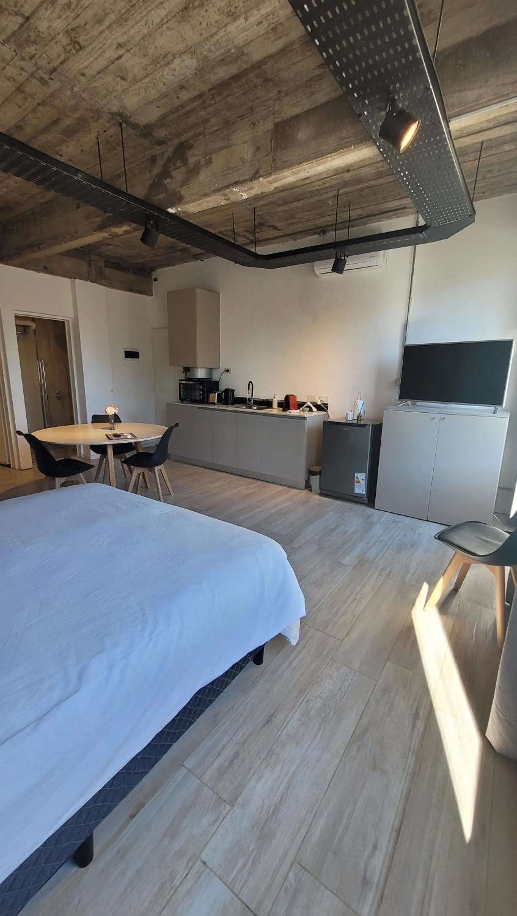 Duplex Quadruple Room in La Belle San Isidro Lofts