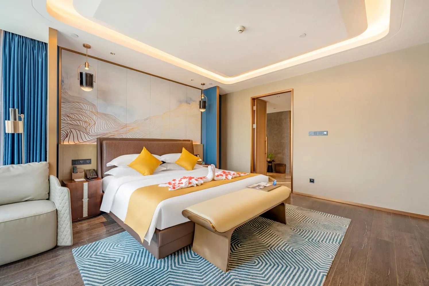 Bed in Evwa Platinum Hotel