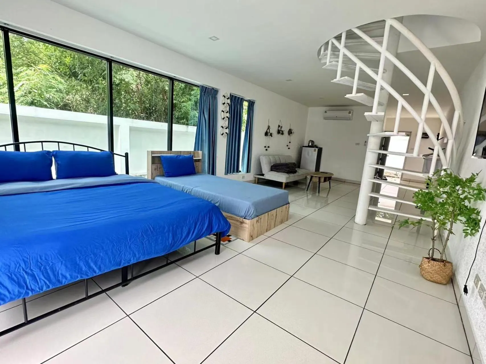 Bed in Mona Lisa pool villa